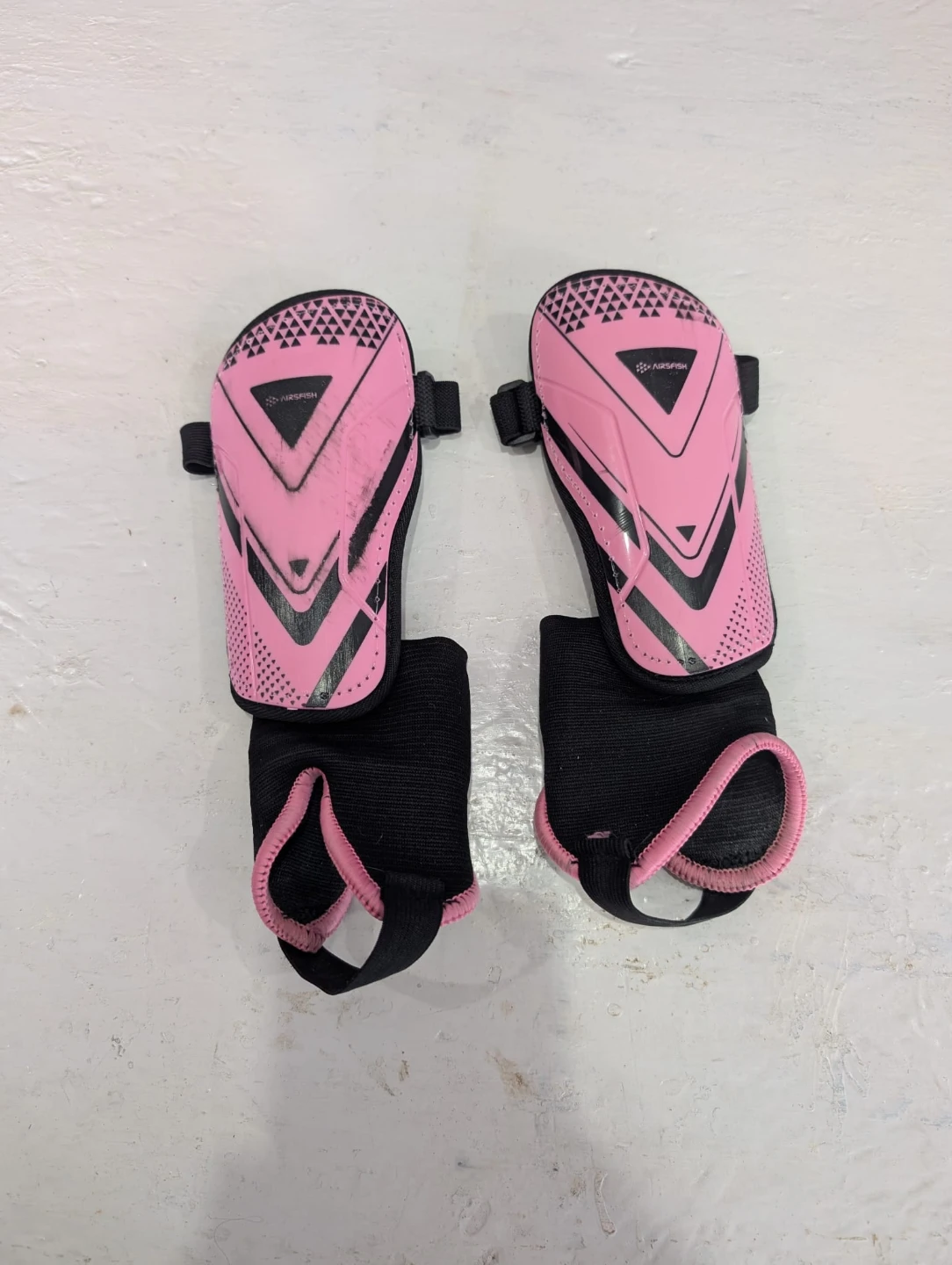 Girls Airsfish Foot2 Soccer Shin Guards Size L youth