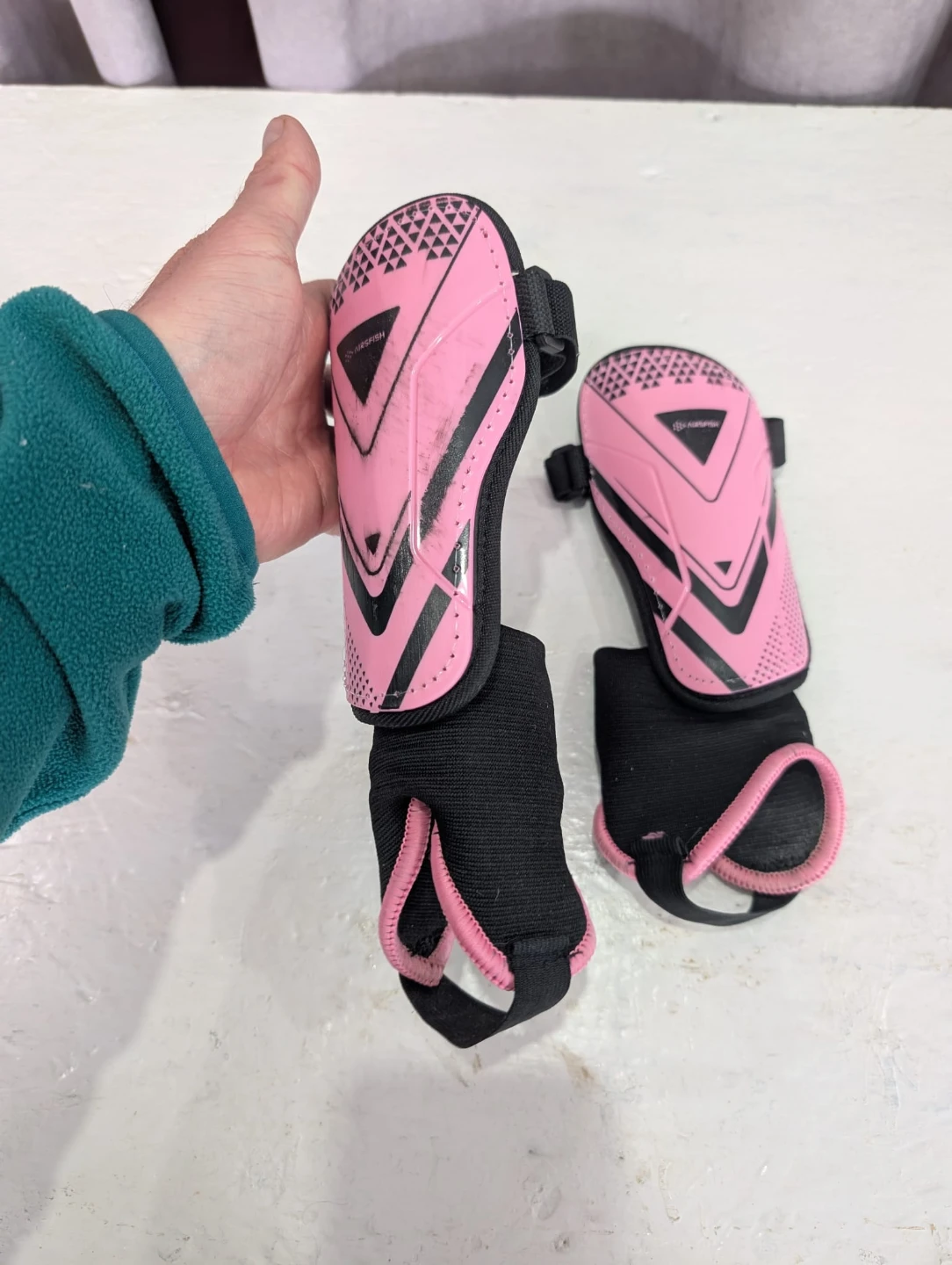 Girls Airsfish Foot2 Soccer Shin Guards Size L youth - photo 4