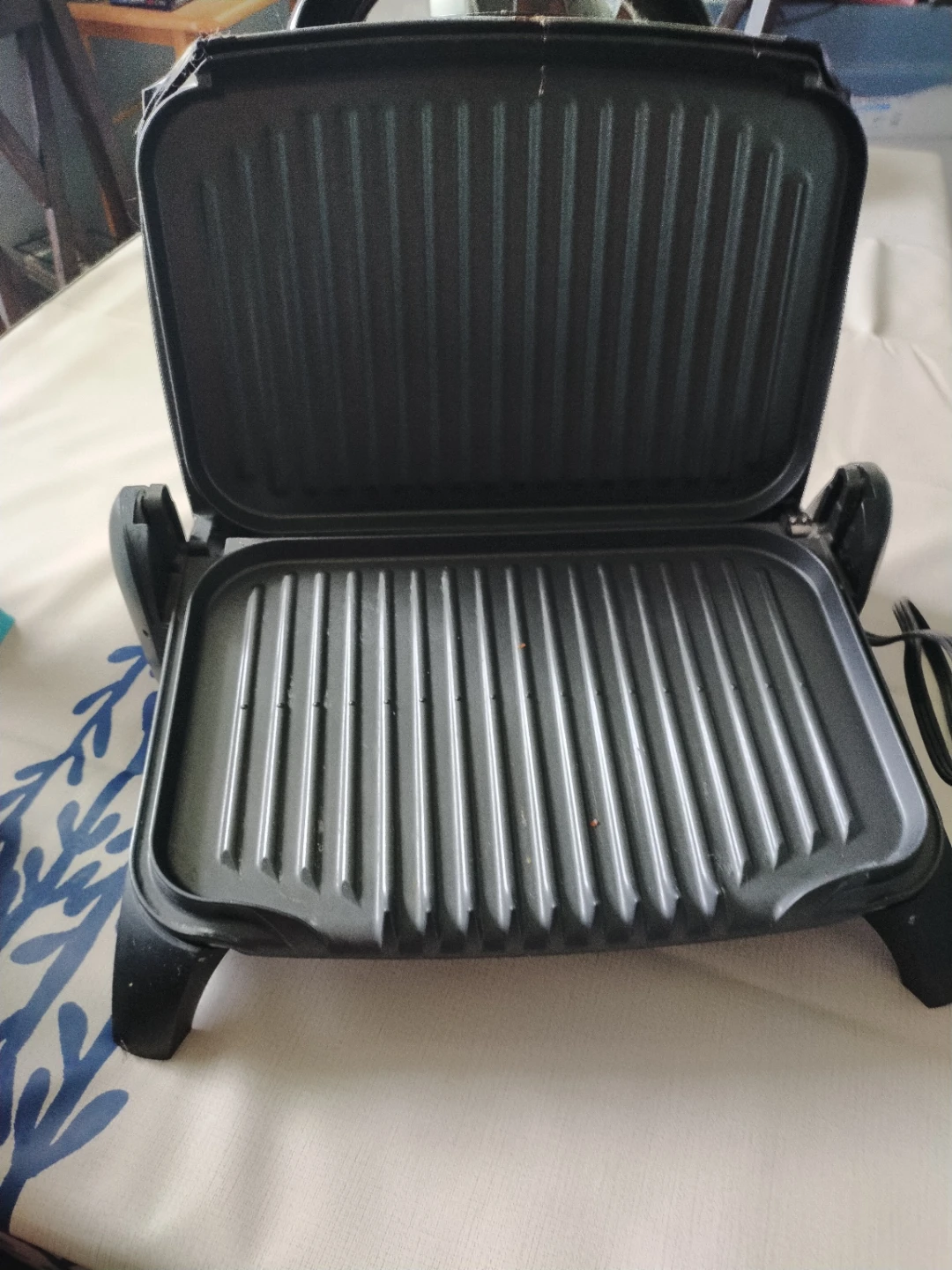 Lean Mean Fat Reducing Grilling Machine