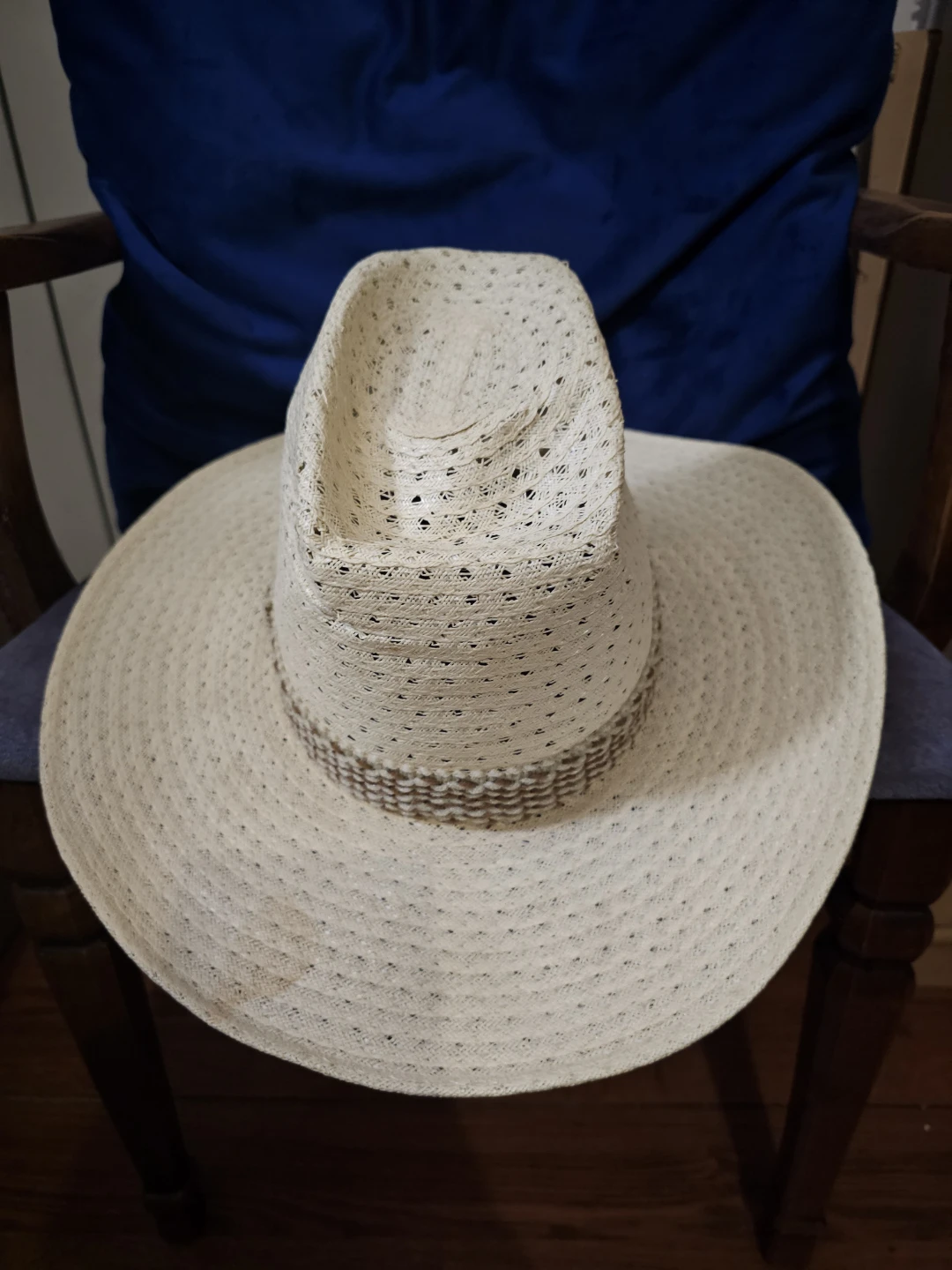 Studs! Cowboy Hat Size 7 3/8