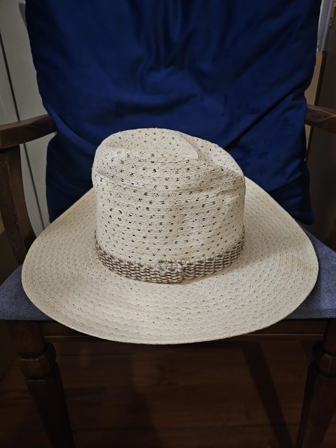 Studs! Cowboy Hat Size 7 3/8 - photo 2