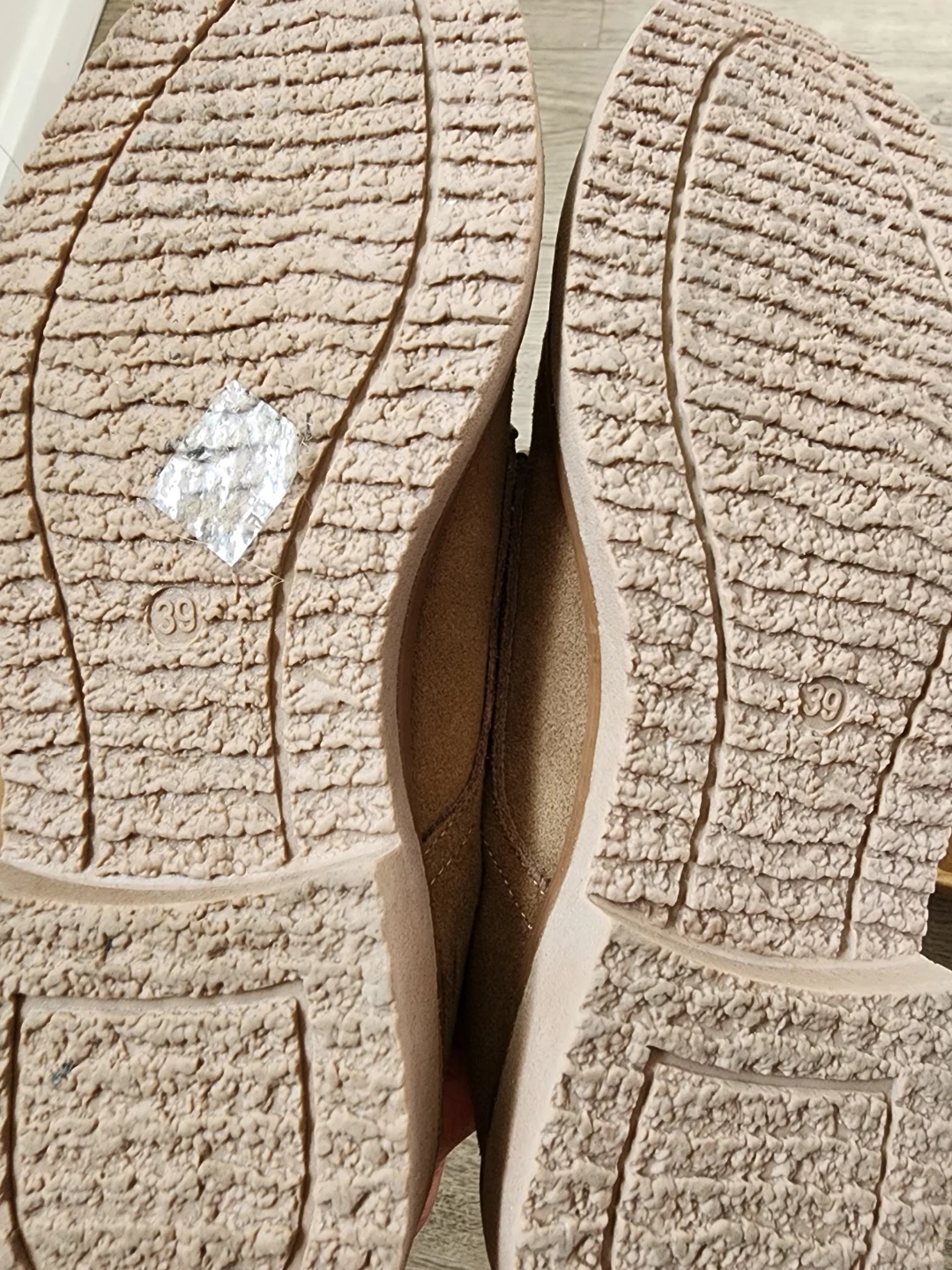 ANDRÉ Suede Derby Shoes - photo 4