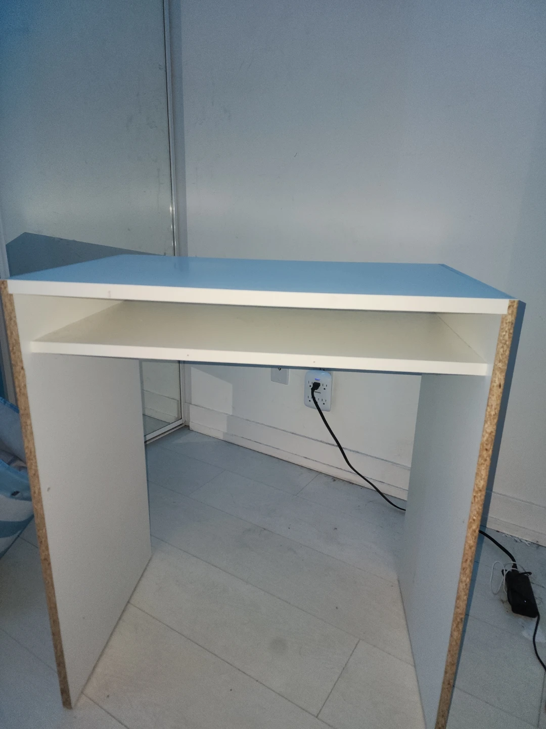 Chair and table - photo 2