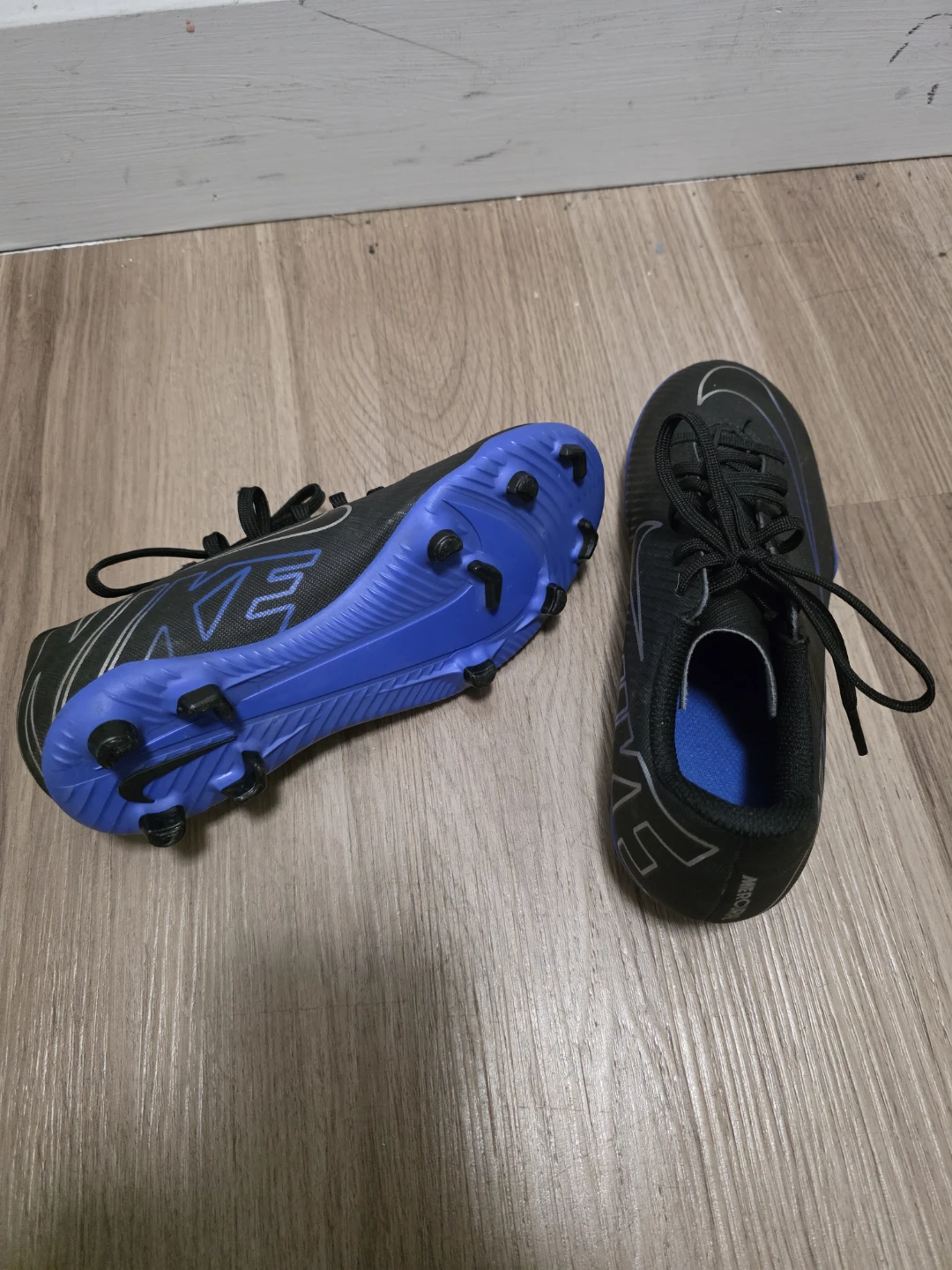 Nike Mercurial Soccer Cleats - Black/Blue - Youth Size 2Y - photo 2