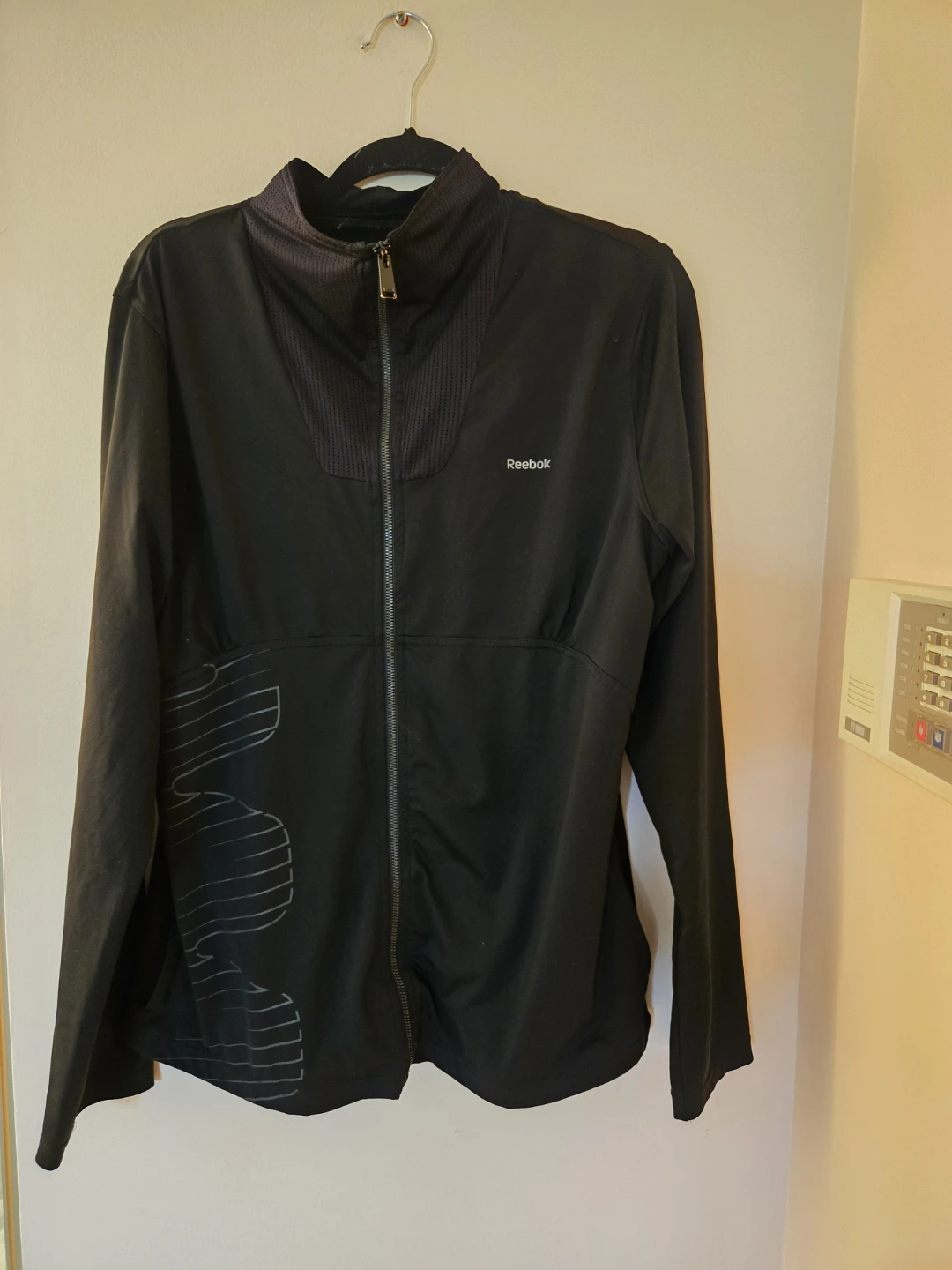 Bundle of Women's Activewear Bottoms and Tops - photo 5