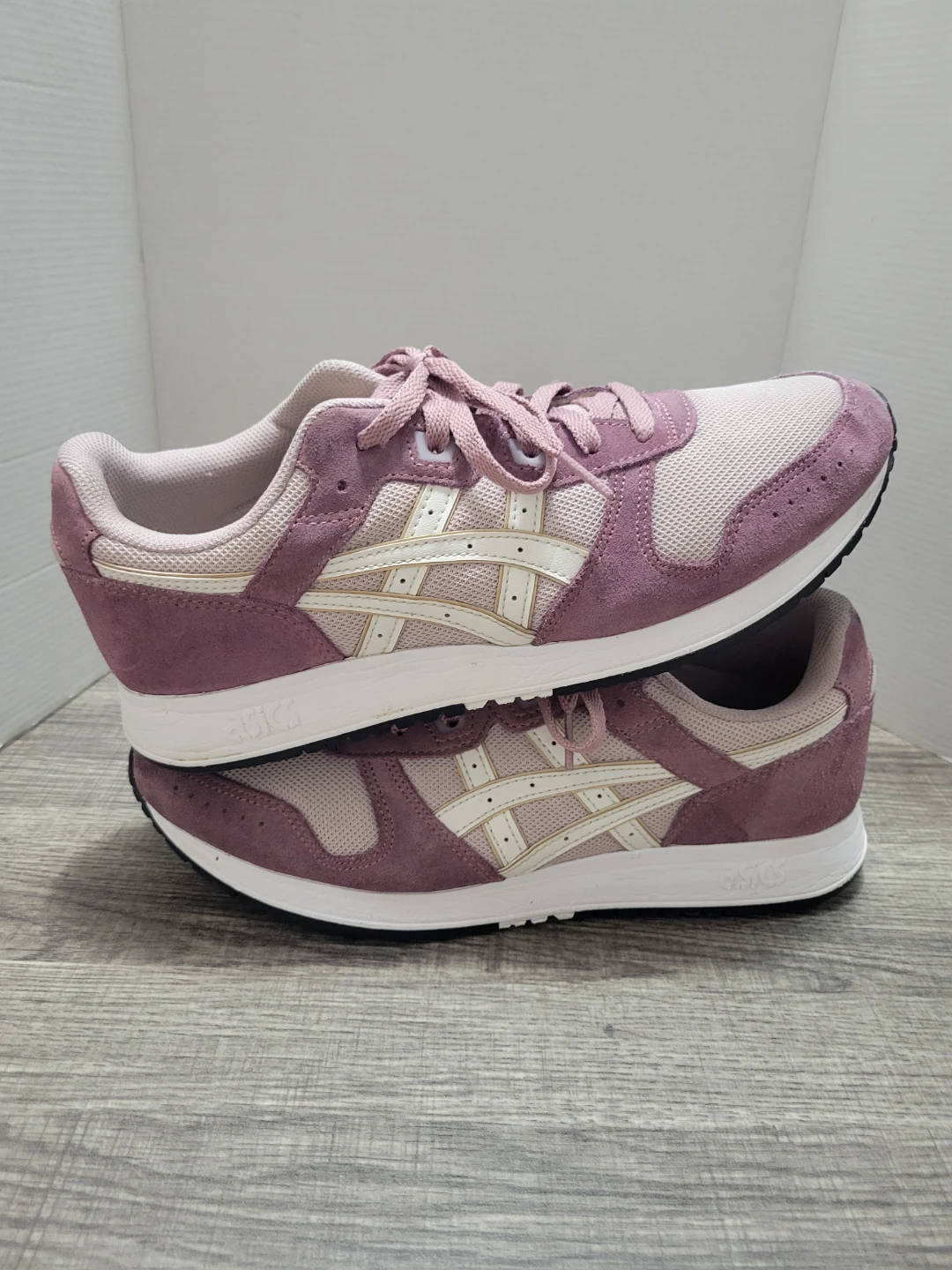 ASICS Women's Sneakers Size US 10