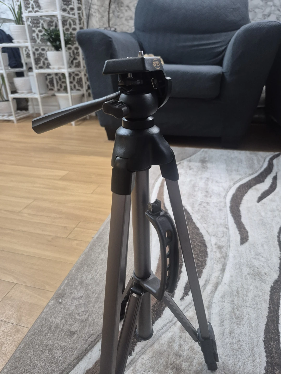 Optex T165 Photo-Video Tripod - photo 2