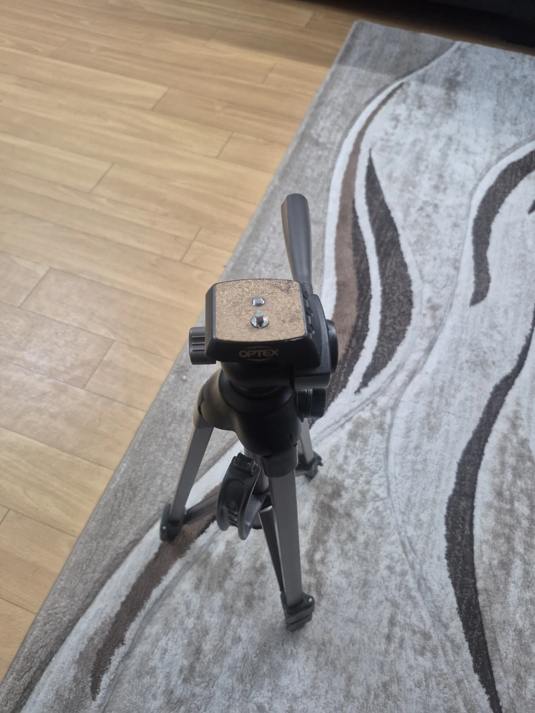 Optex T165 Photo-Video Tripod - photo 3