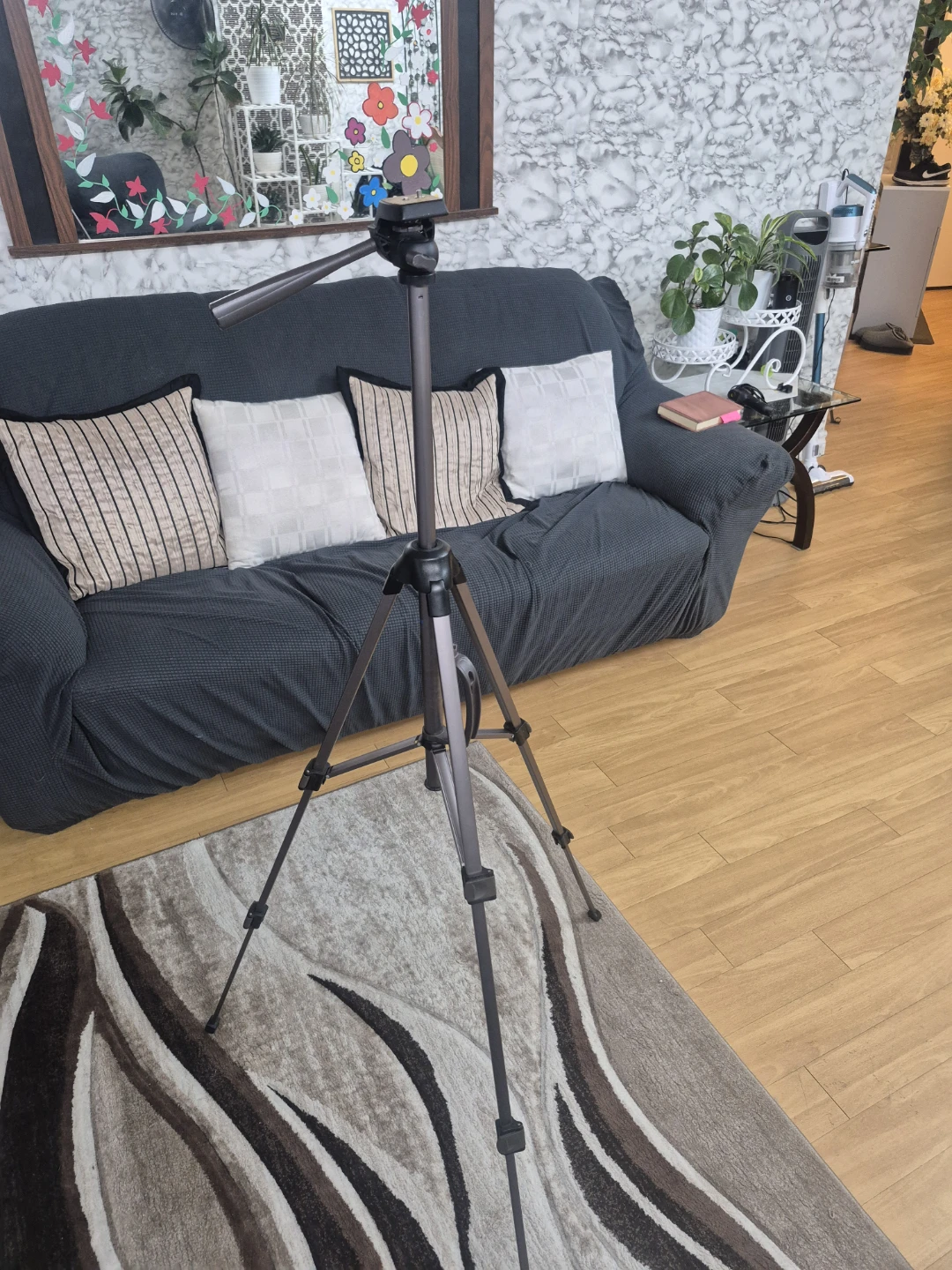 Optex T165 Photo-Video Tripod - photo 4