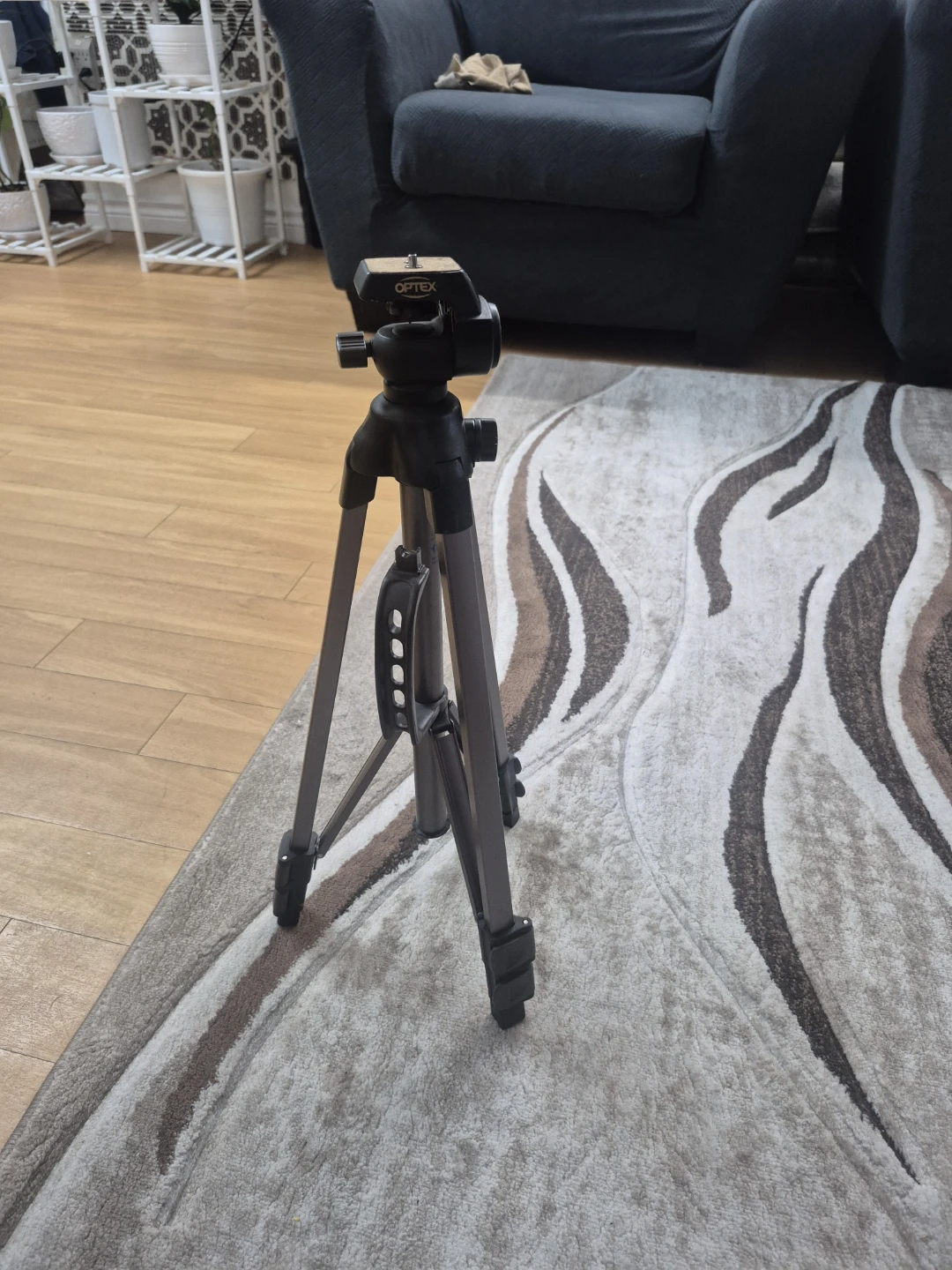 Optex T165 Photo-Video Tripod - photo 5