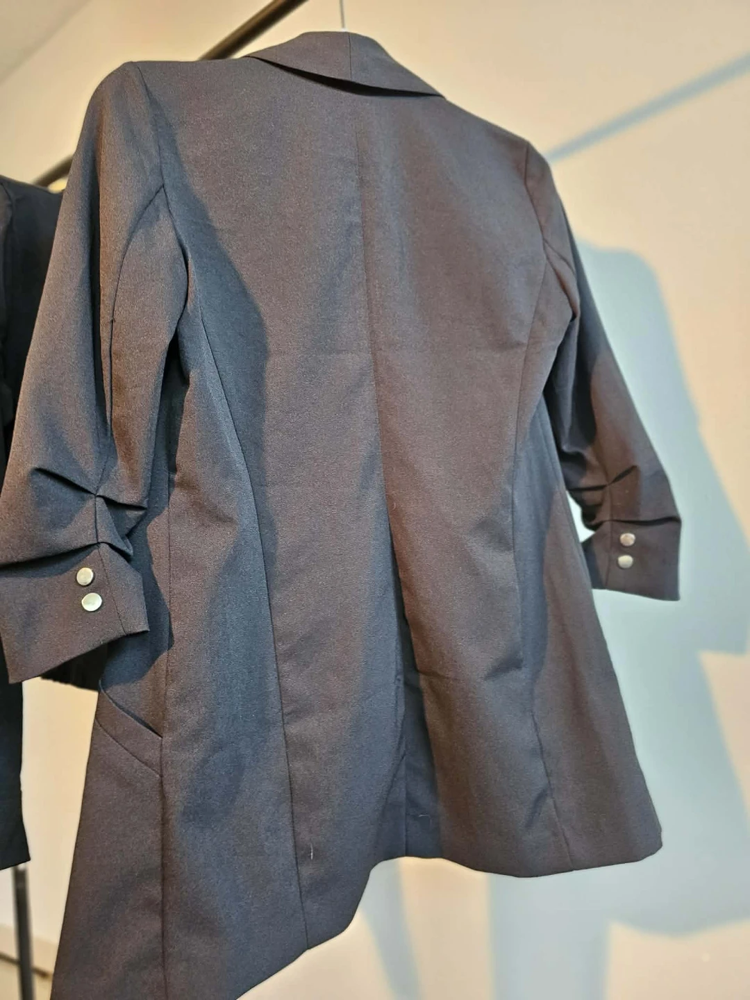 Dynamite Women's Black Ruched Sleeve Blazer Jacket - photo 3