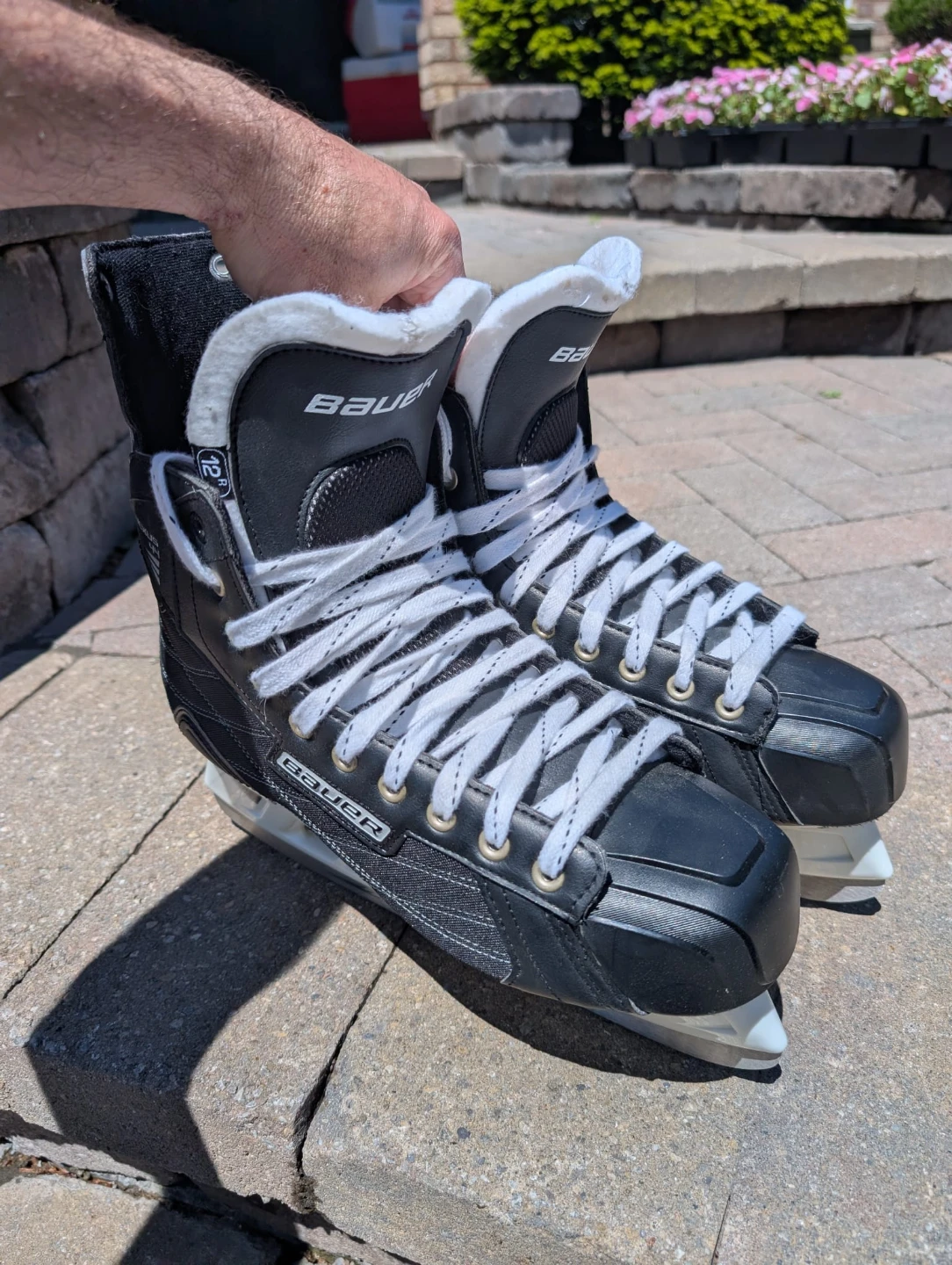 Men's Bauer Nexus 44 Hockey Skates size 12 R - photo 2