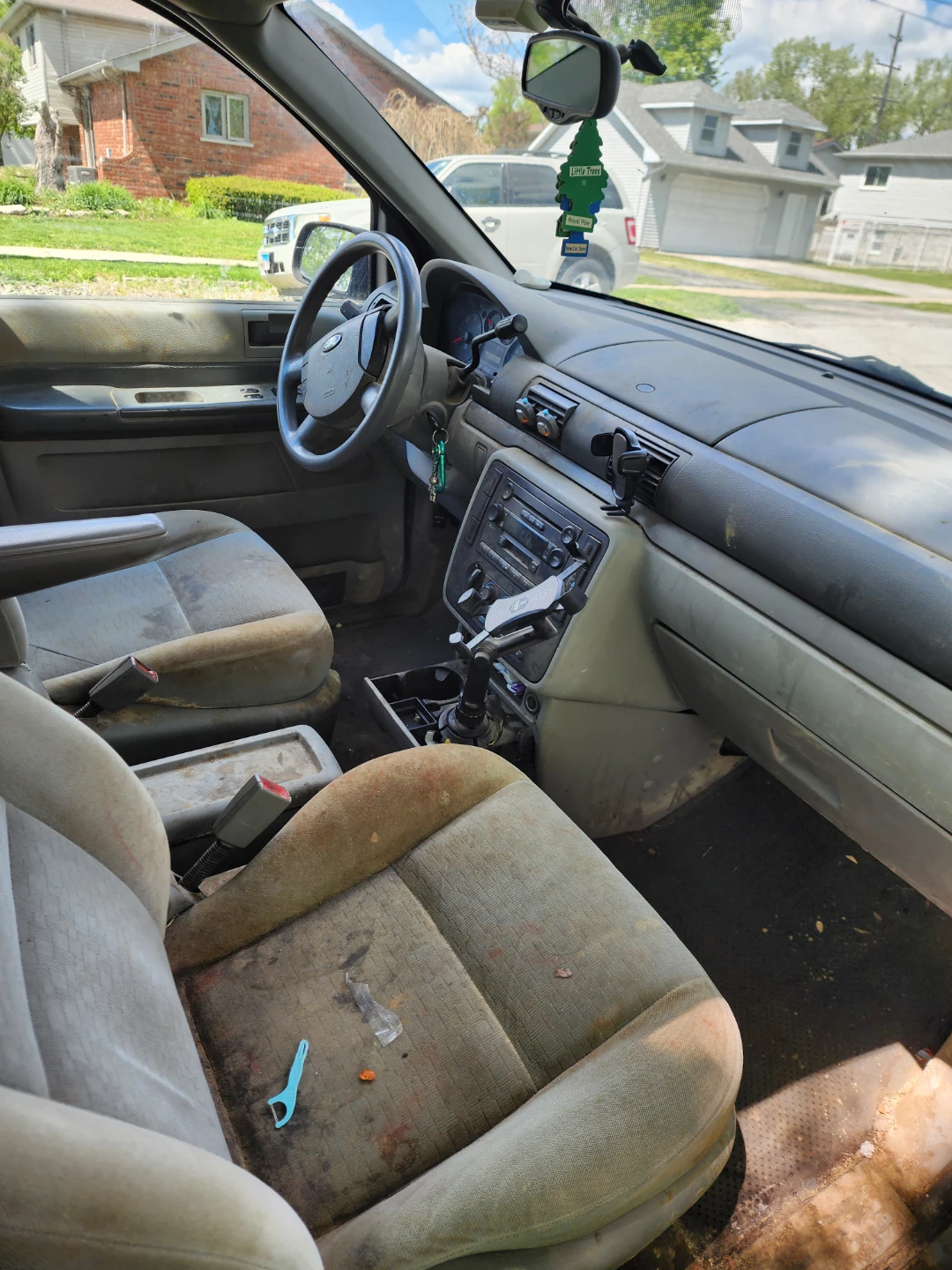 Ford Freestar Minivan - photo 5
