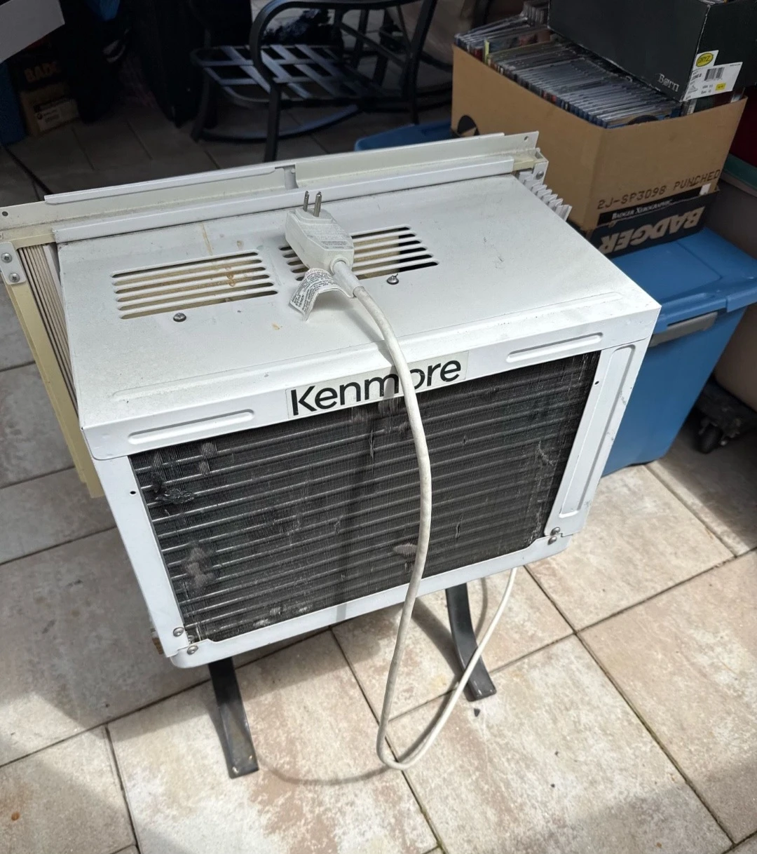 Kenmore window Ac good working condition - photo 3