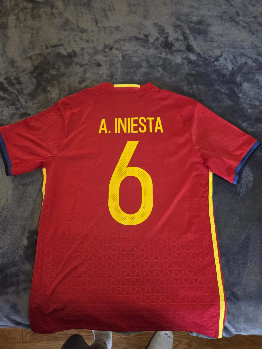Adidas Spain National Football Team Jersey A. Iniesta #6 Size M - photo 2