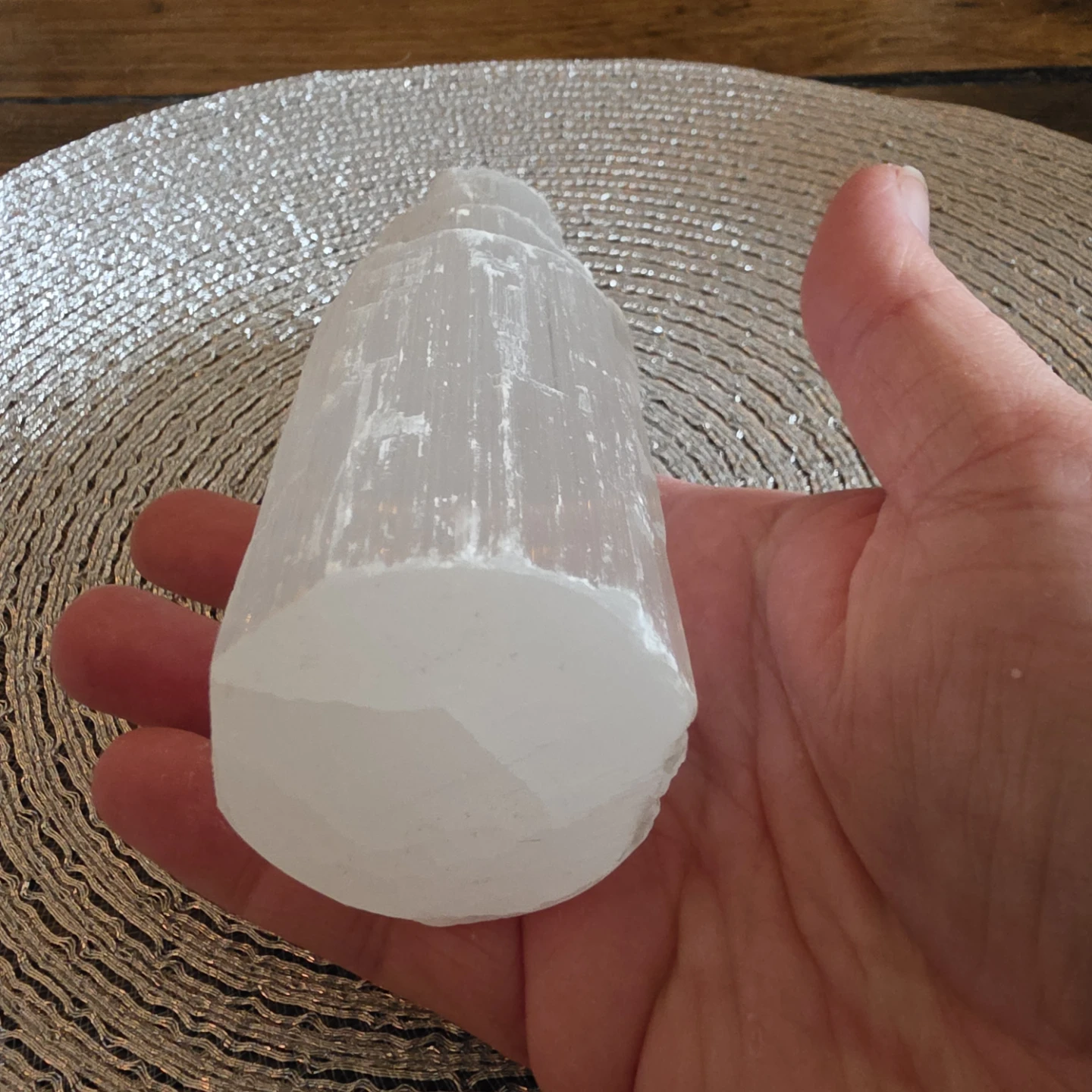Selenite Crystal Tower - EUC - photo 2