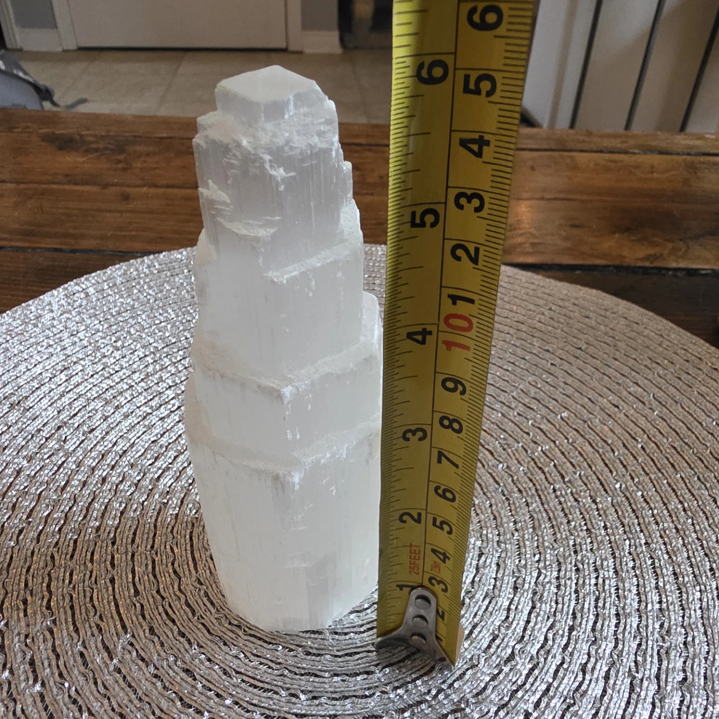 Selenite Crystal Tower - EUC - photo 3