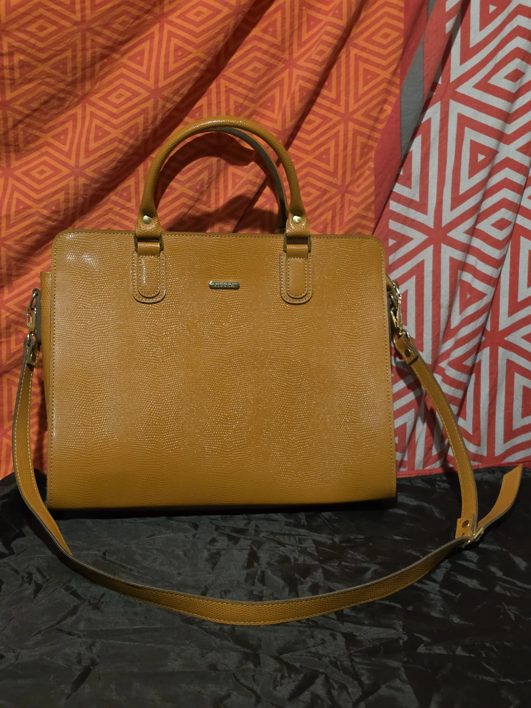 VIBORA Brown Faux Leather Satchel Handbag with Shoulder Strap