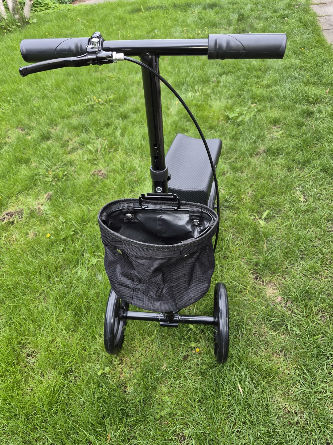 Black Knee Scooter with Basket - photo 2