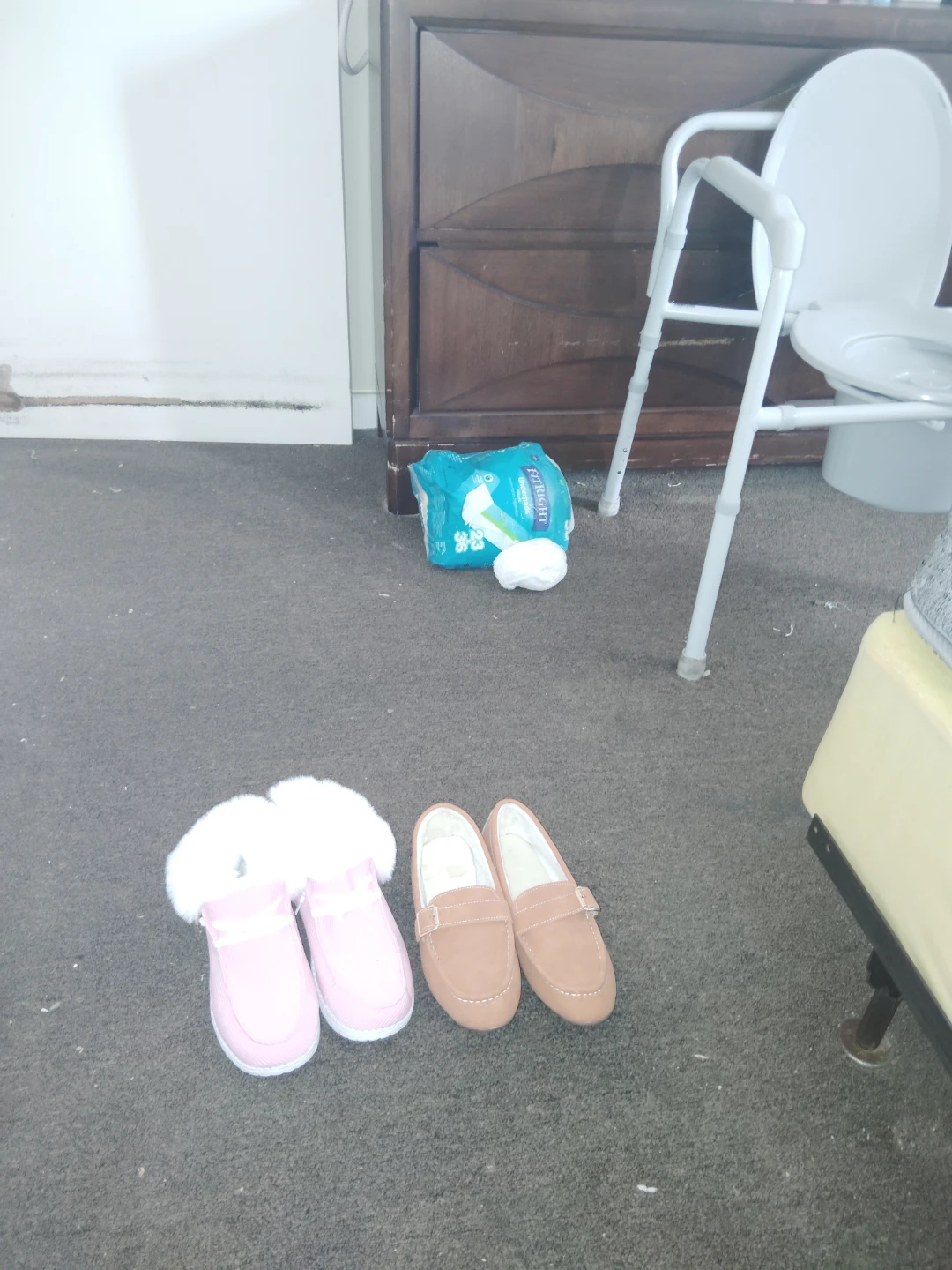 Women's Slippers and Loafers - photo 2