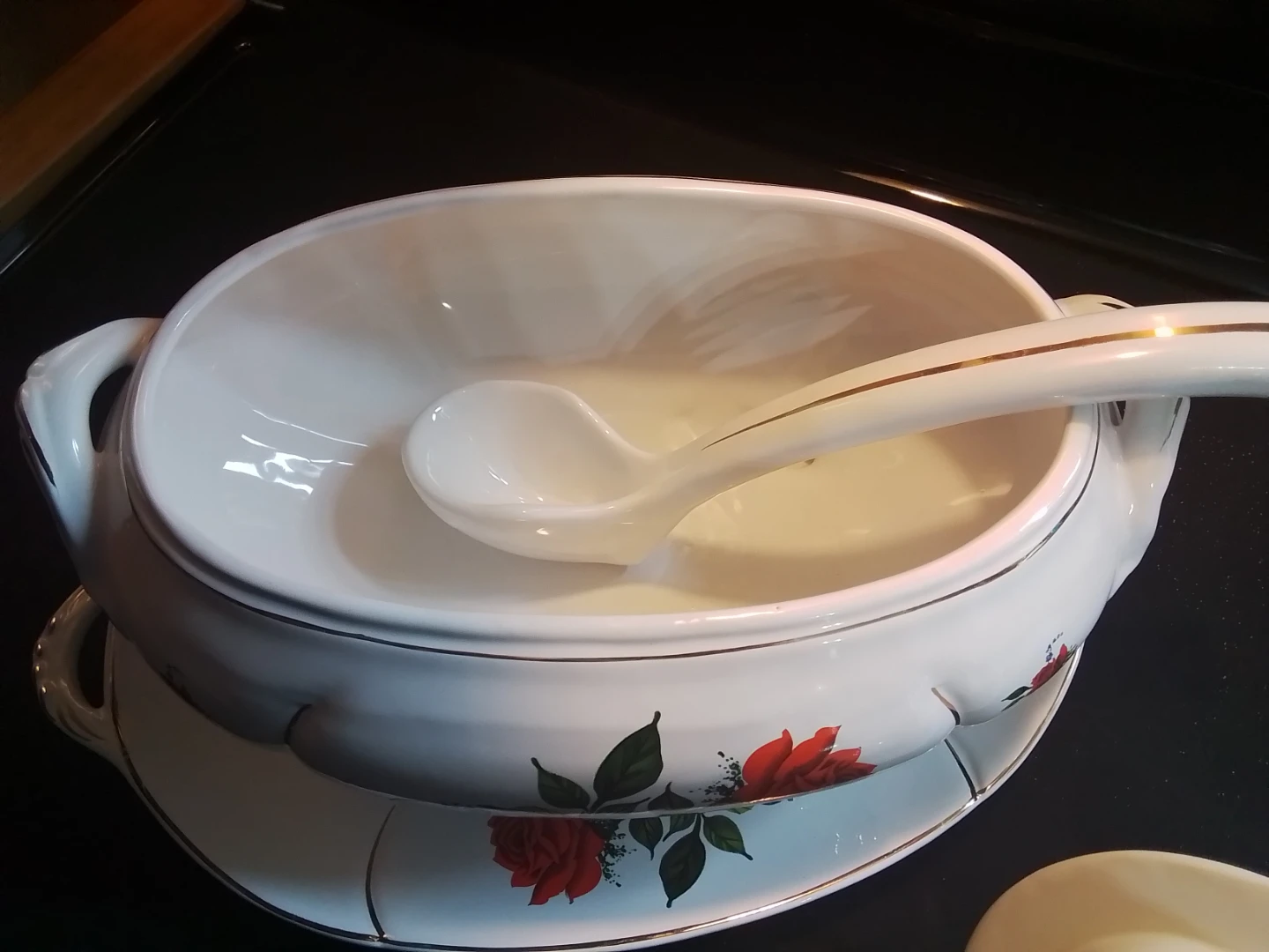 STUNNING Vintage Loucarte Portugal 4-Piece Soup Tureen Set - photo 2