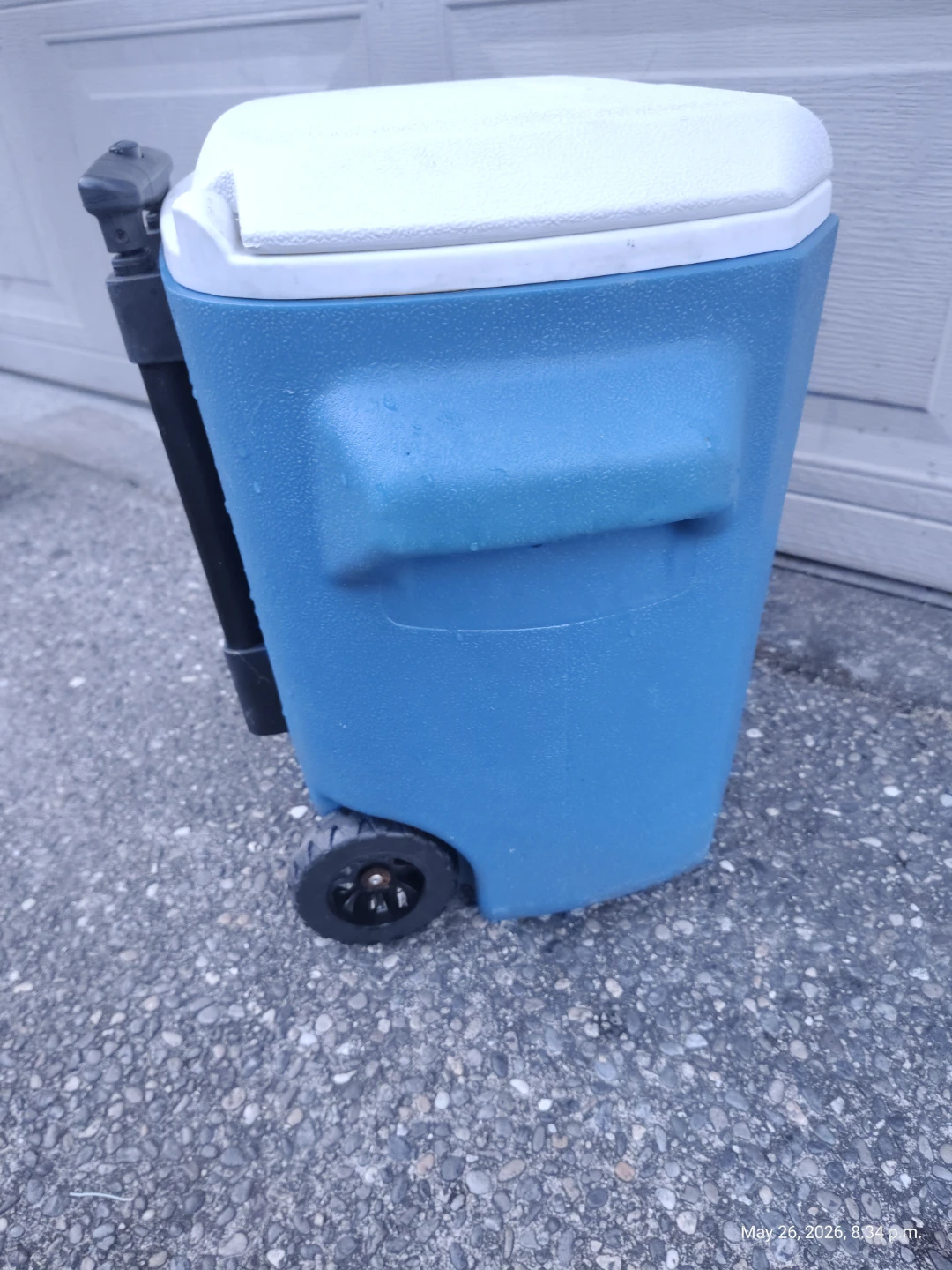 Coleman 🥕 Compact 28qt Wheeled Cooler - photo 3