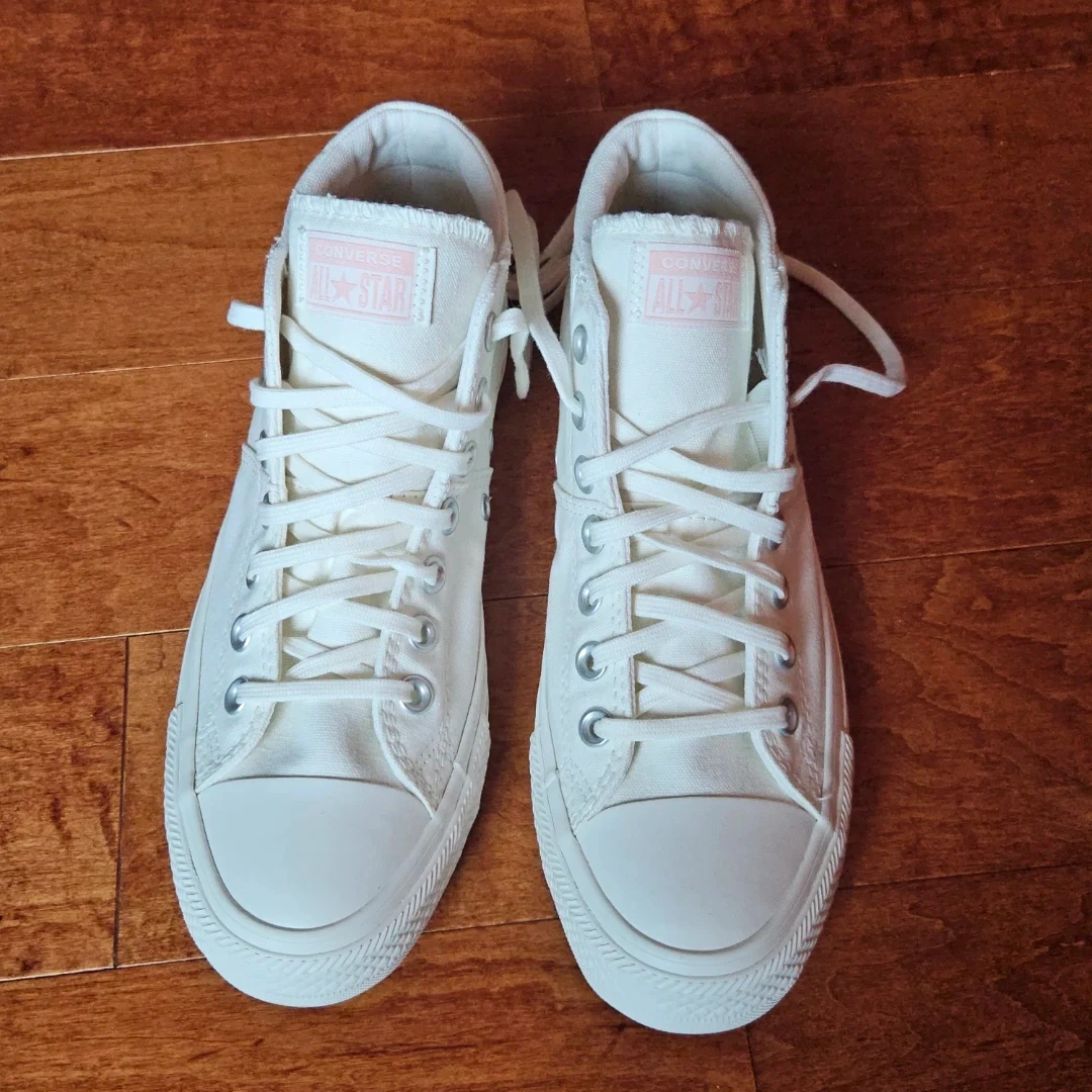 Converse with Cute Summer Embroidery in White - photo 3