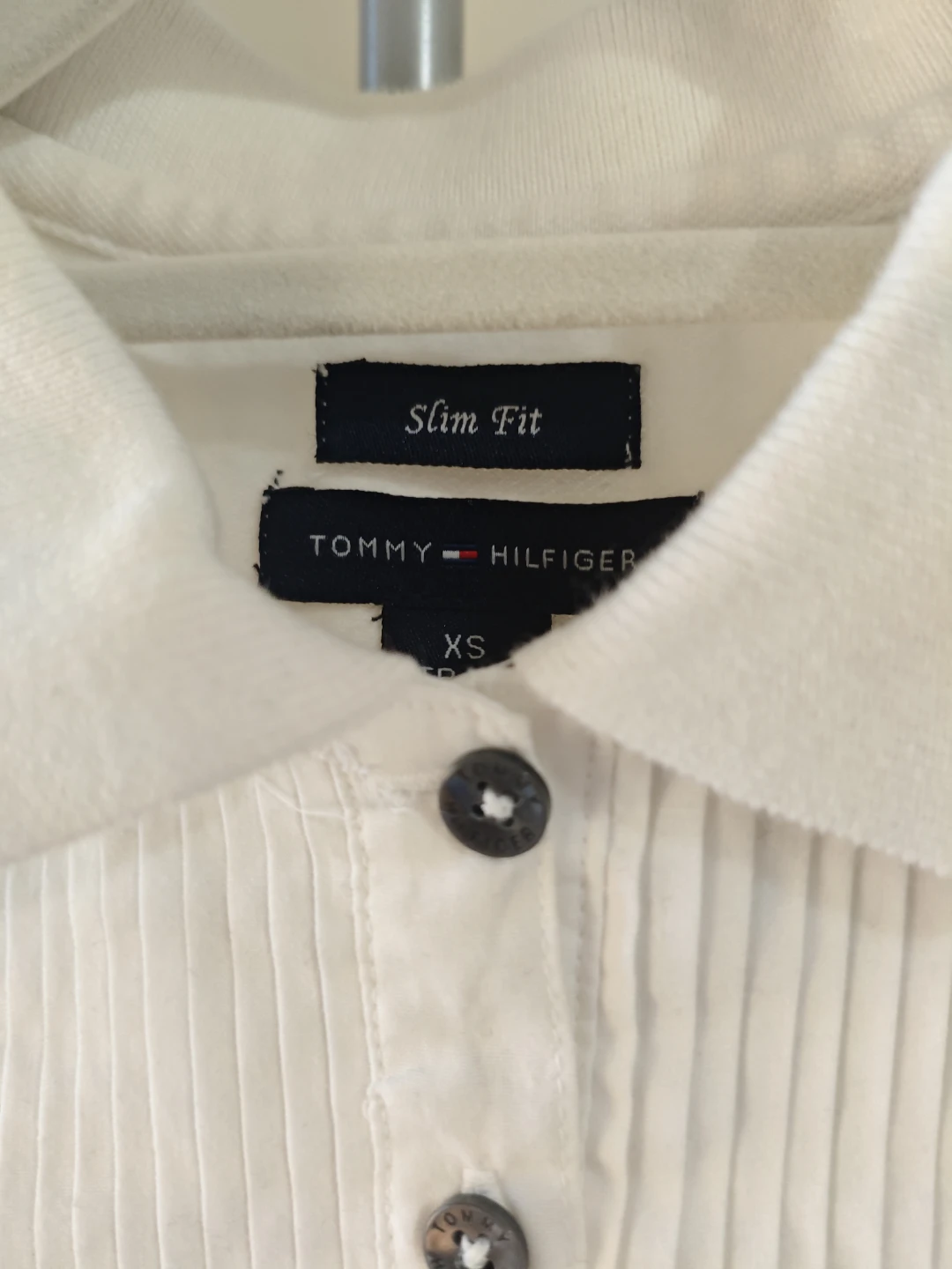 tommy hilfiger white polo t-shirt (size XS) - photo 3