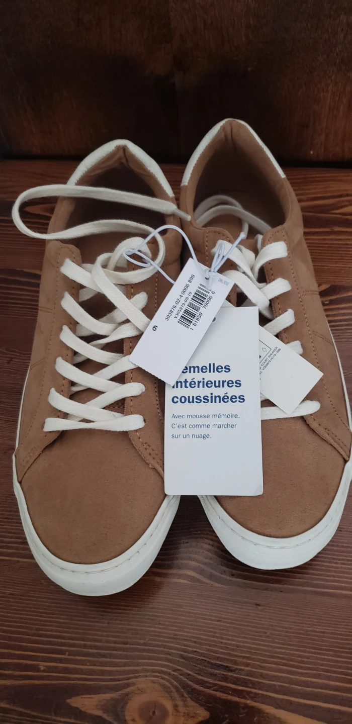 Old Navy Brown Suede Sneakers size 6