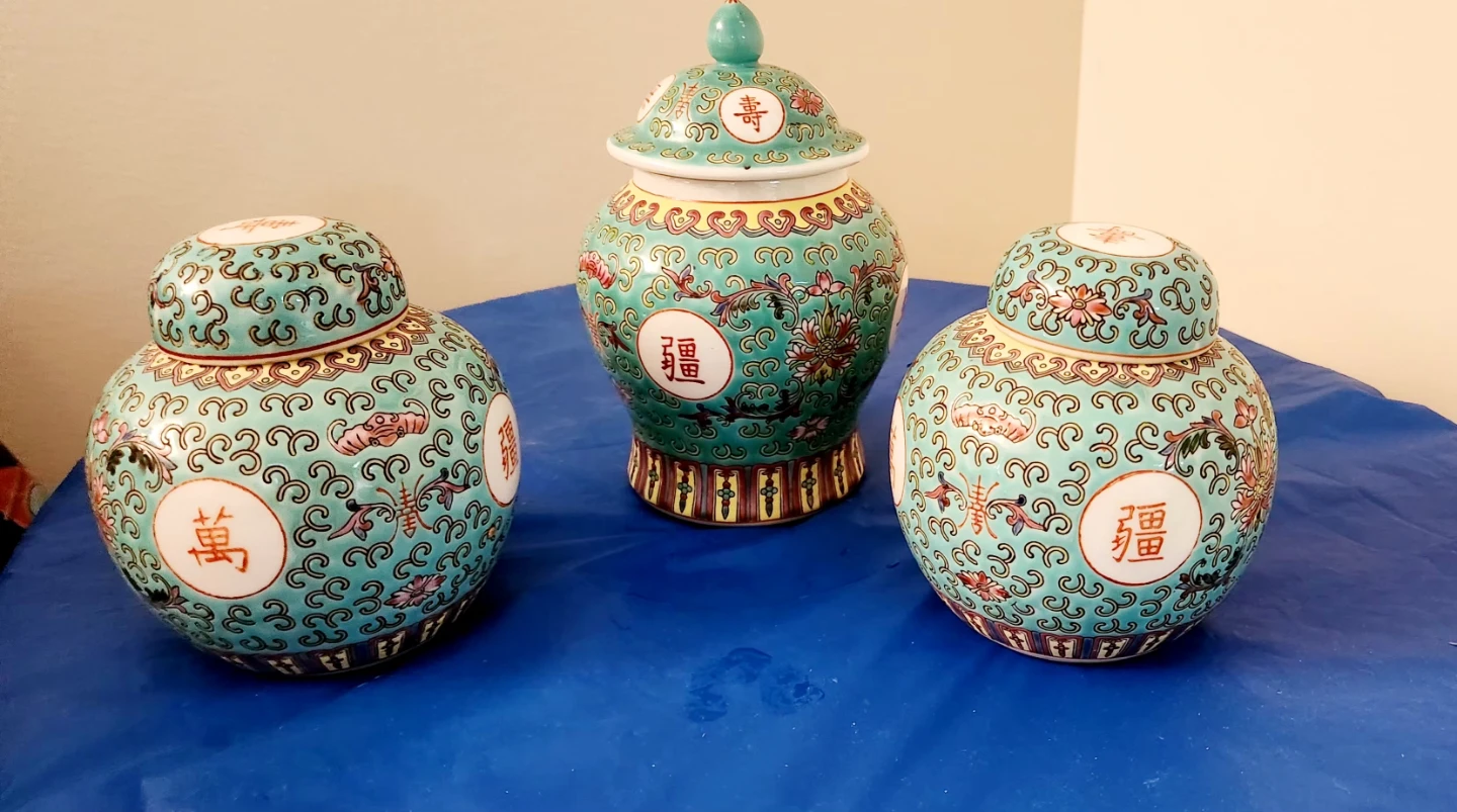 Brand new Set of 3 Decorative Ginger Jars