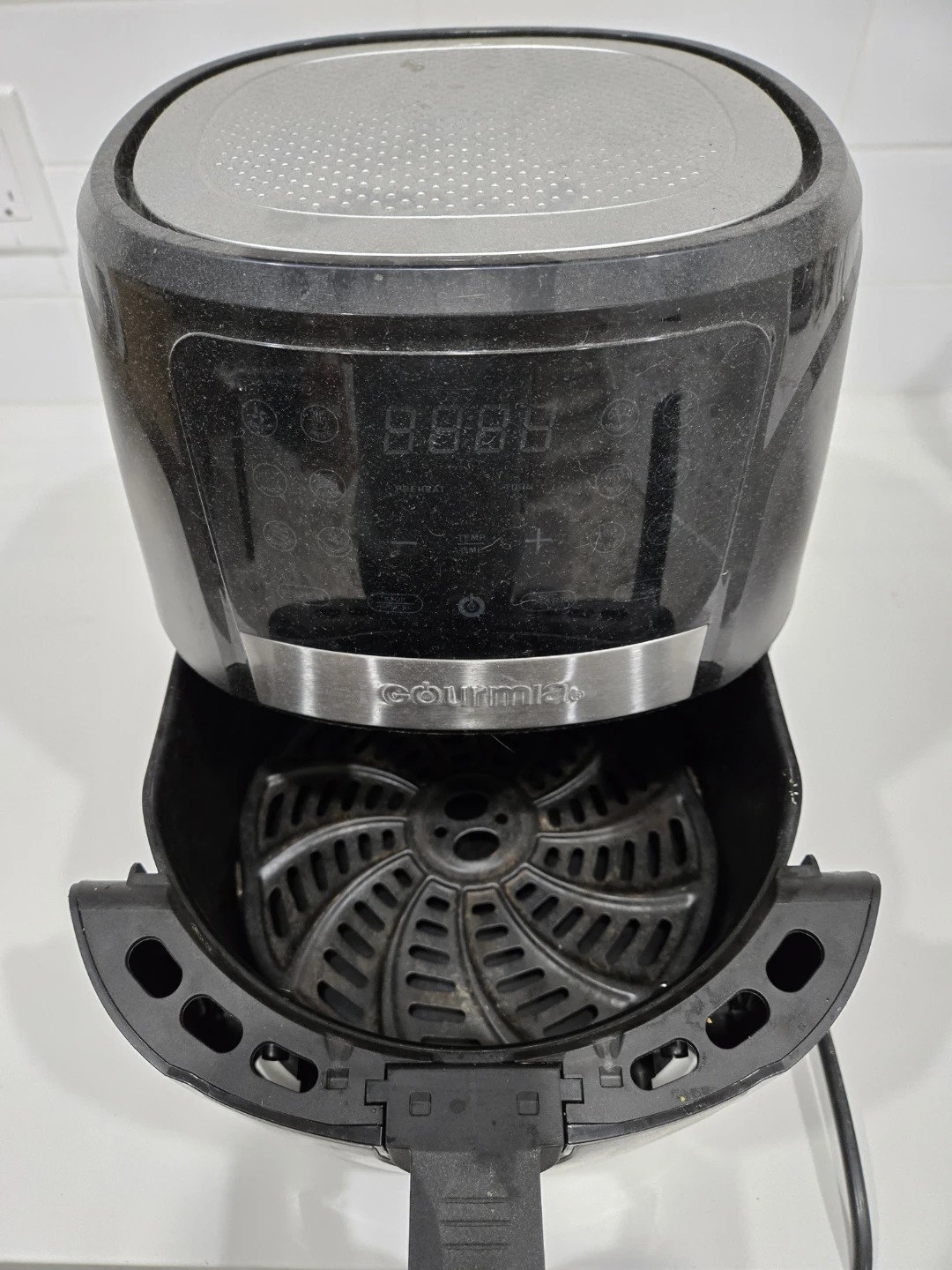 Gourmia Air Fryer - photo 2