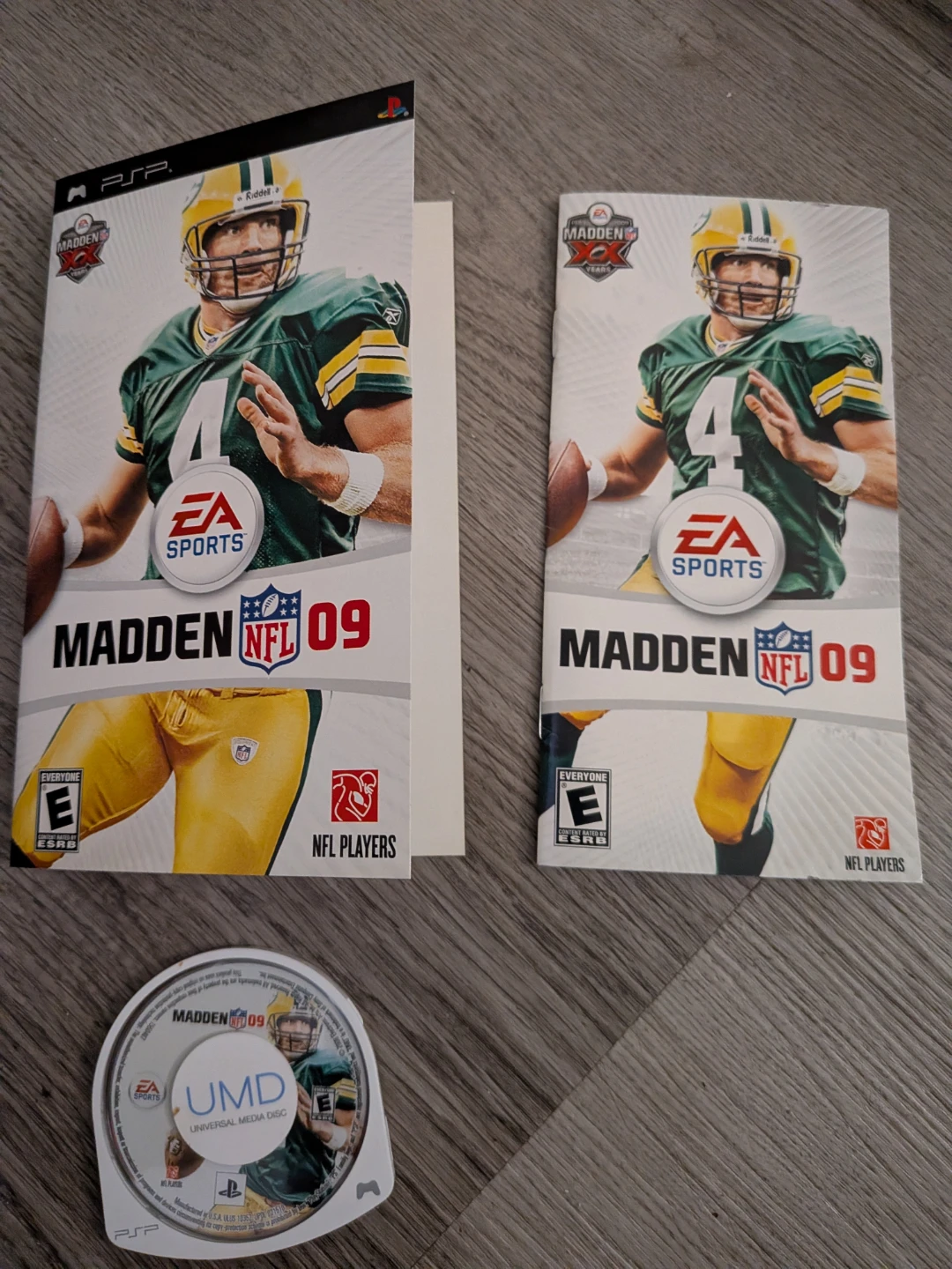 Madden NFL 09 PSP UMD Disc