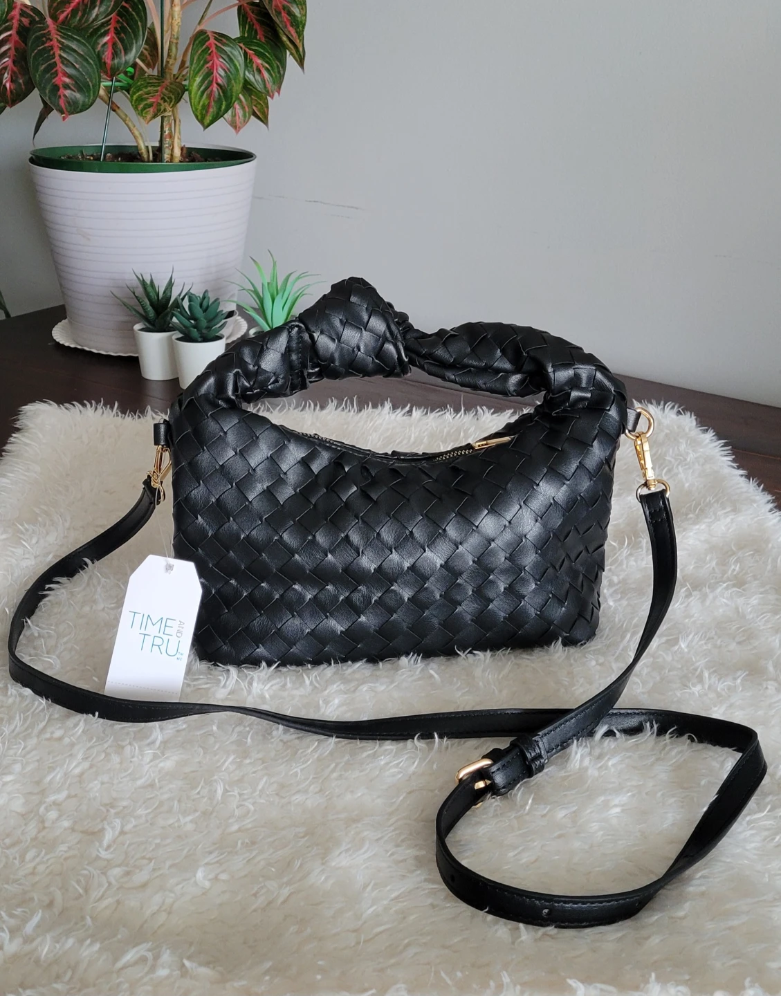 BNWT Time and Tru Woven Shoulder Bag - photo 2