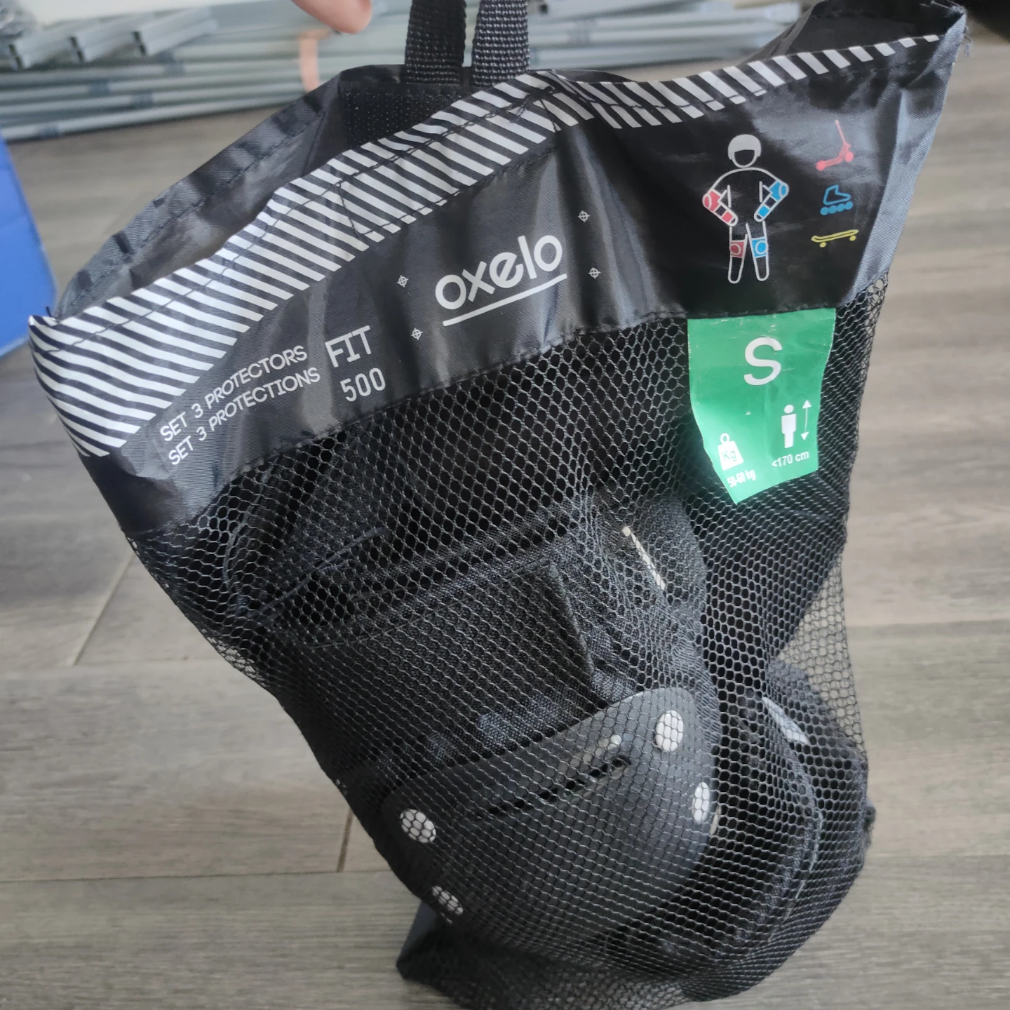 Oxelo Fit 500 Protective Gear Set (Size S) - photo 3
