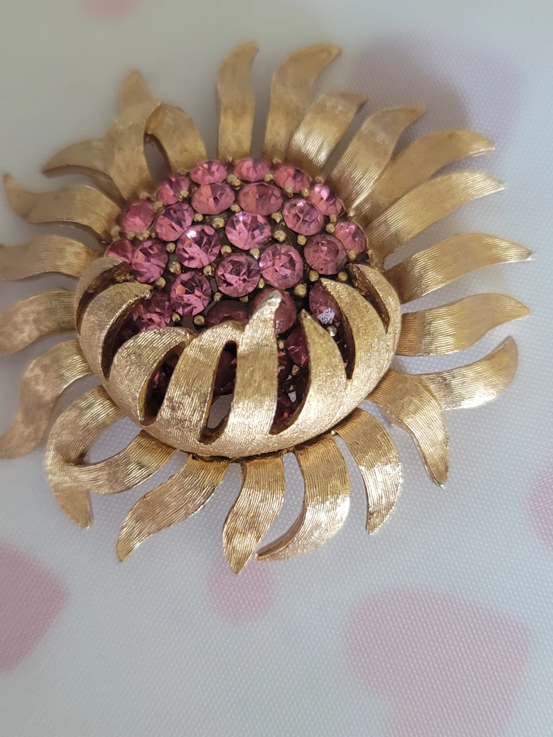 Vintage Trifari Sunburst Brooch with Pink Rhinestones - photo 2