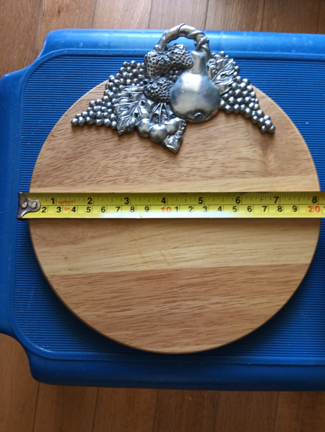 Round Wood Cheese Board with Pewter Fruit Embellishment - photo 3