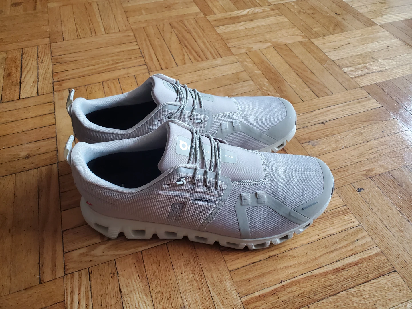 ON Cloud Waterproof Running Shoes - photo 3