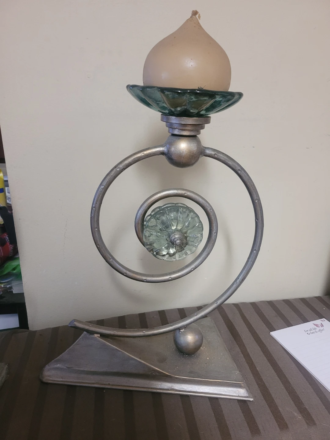 UNIQUE METAL SWIRLING PRIRAL CANDLE HOLDER STAND
