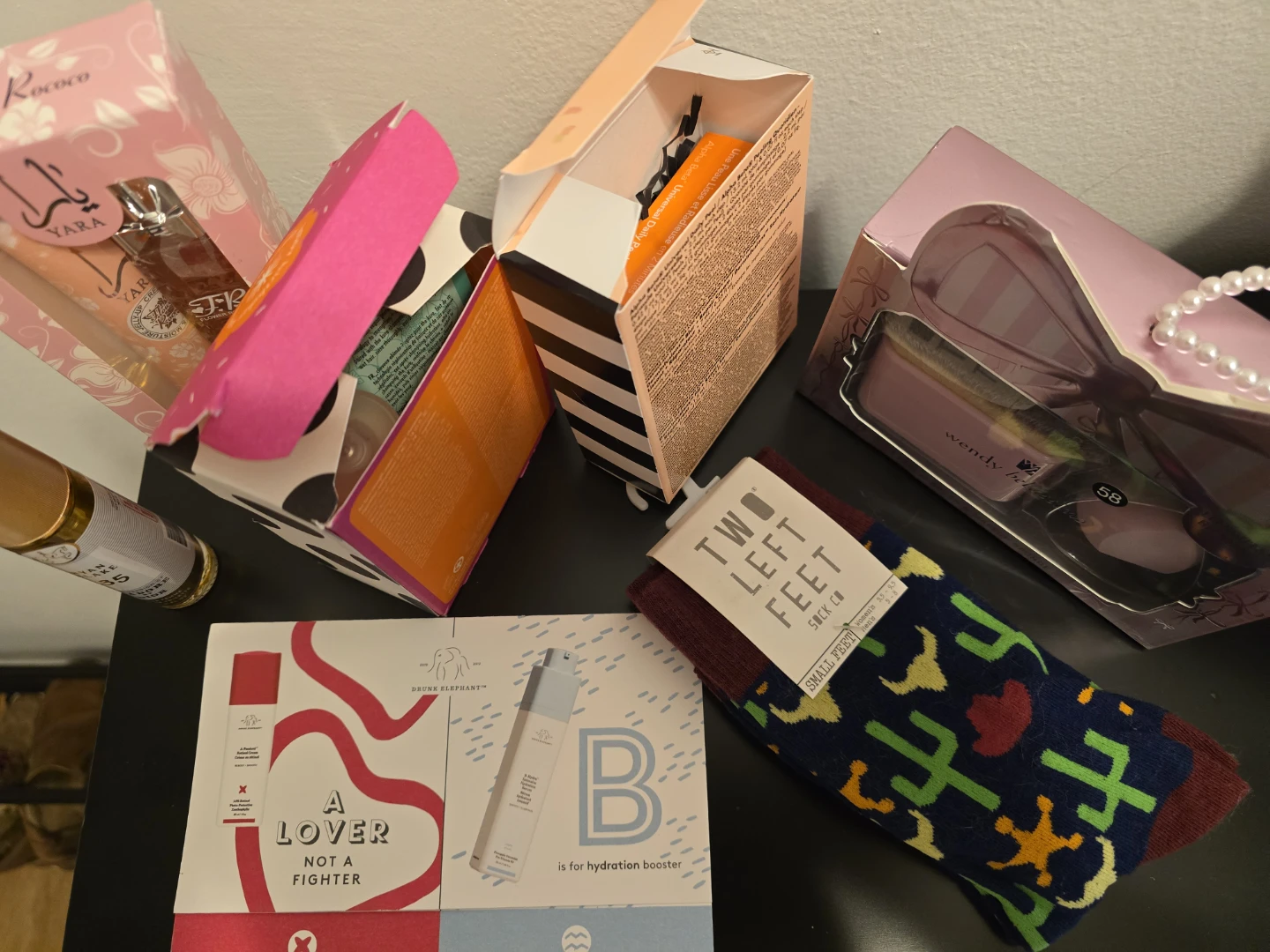 Bundle of Beauty & Personal Care Items - photo 2