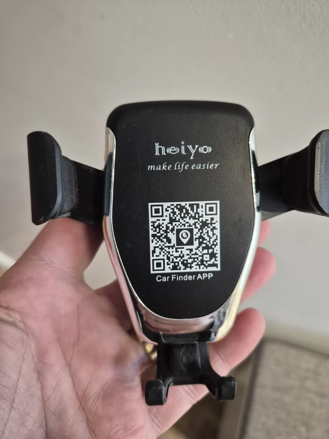Heyiio Car Mount Wireless Charger - photo 3