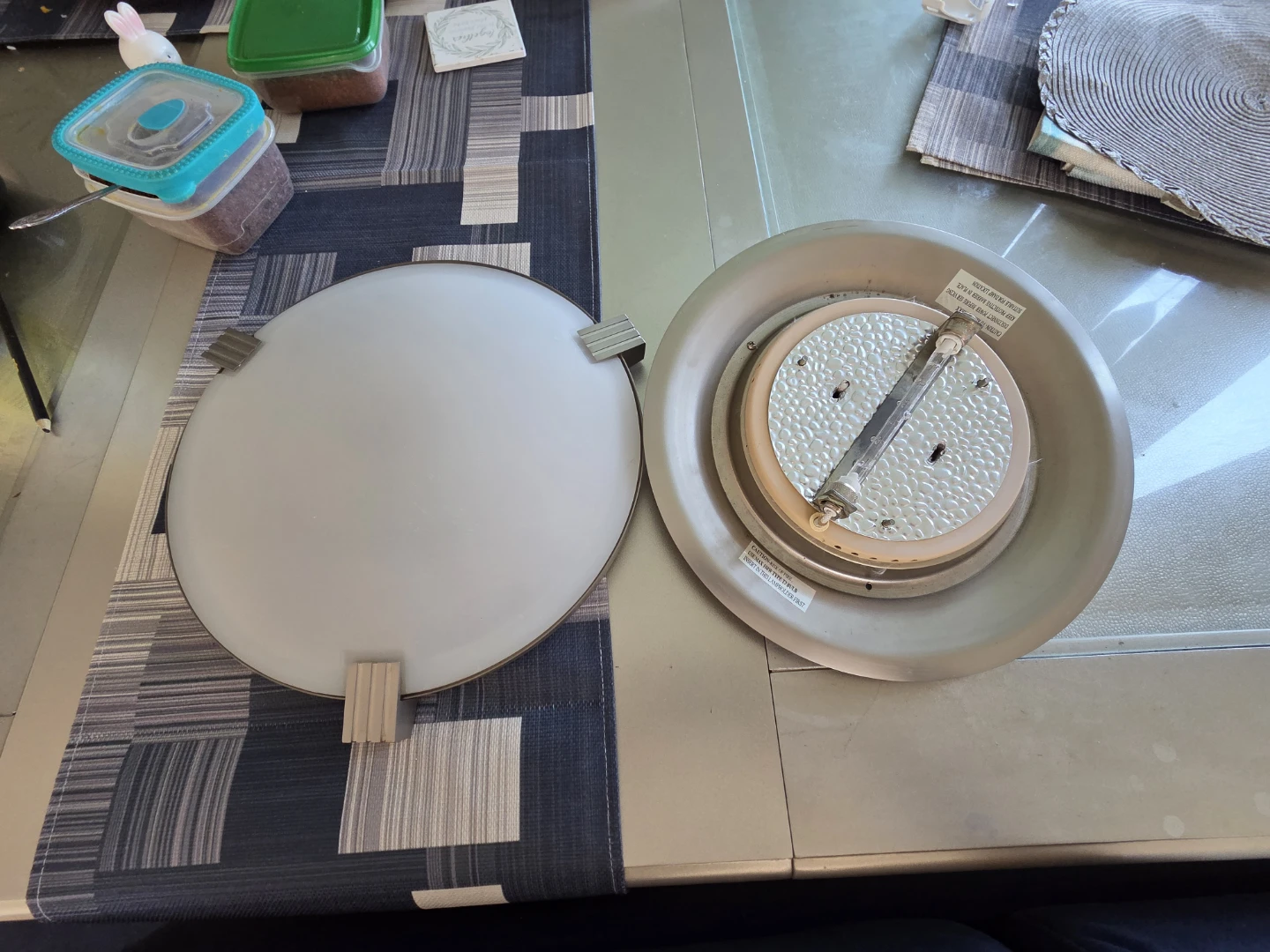 Giving away lights fixtures - Dining, Kitchen and vanity lights
