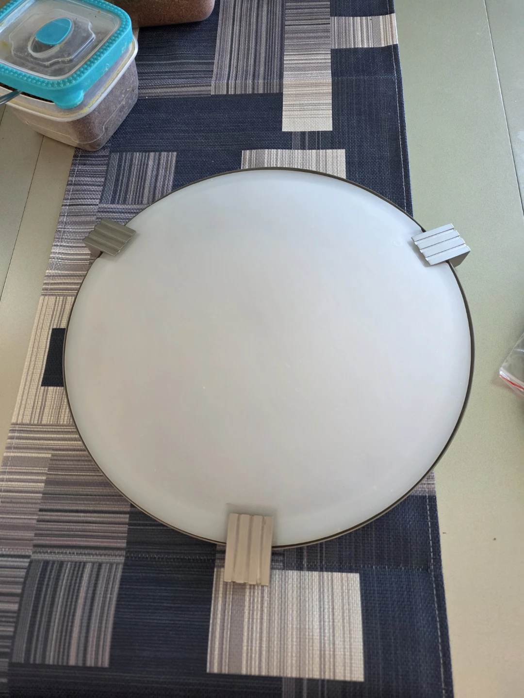 Giving away lights fixtures - Dining, Kitchen and vanity lights - photo 4