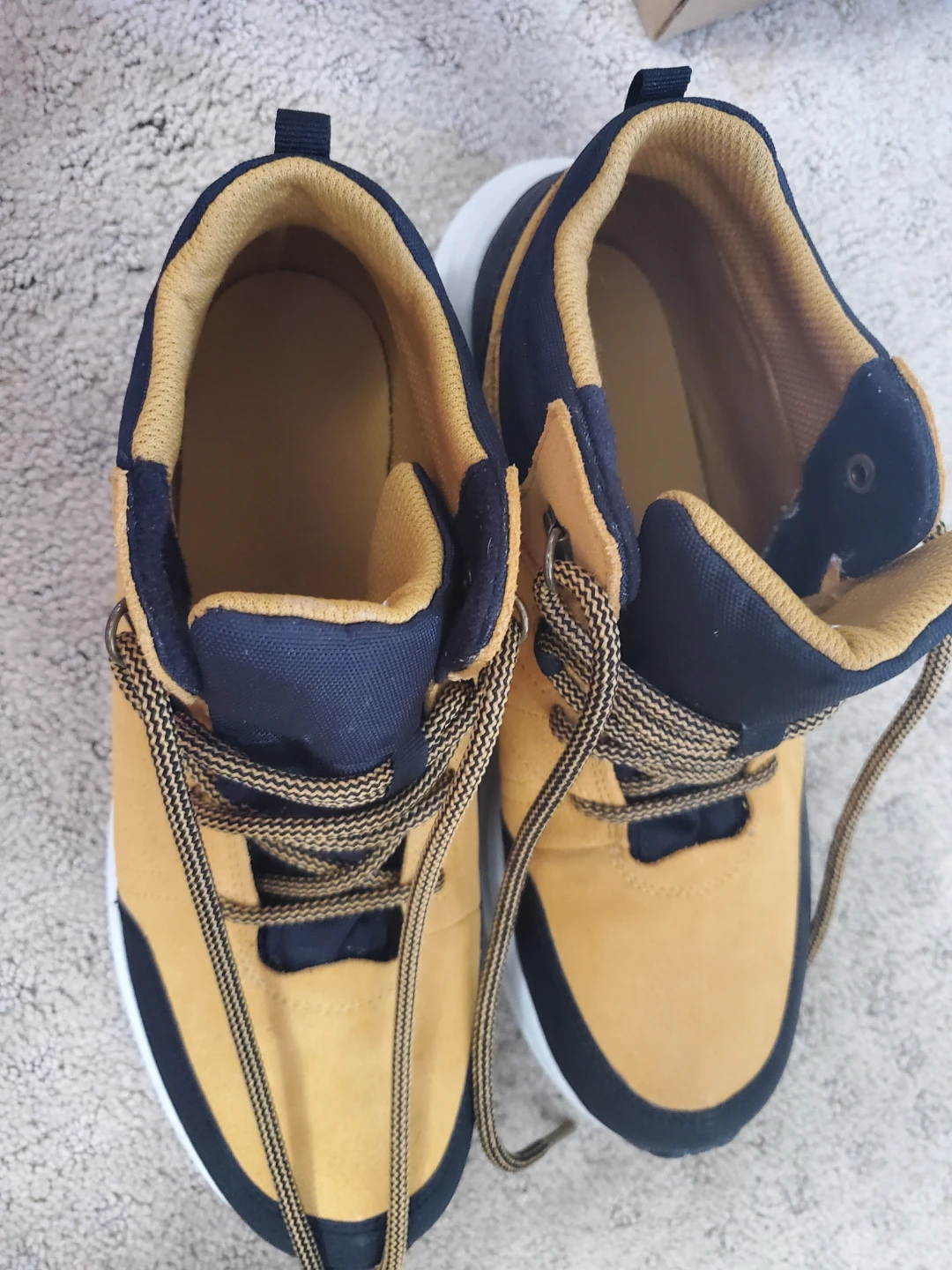 Brand new size 7 hiking boots for boys - photo 2