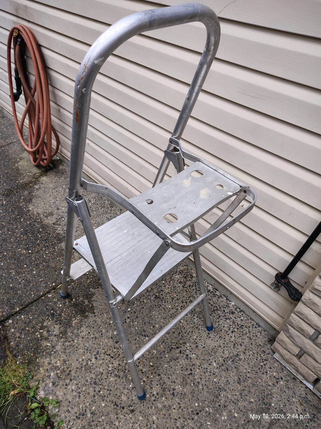 Reynolds 4ft Aluminum Folding Ladder with tray
