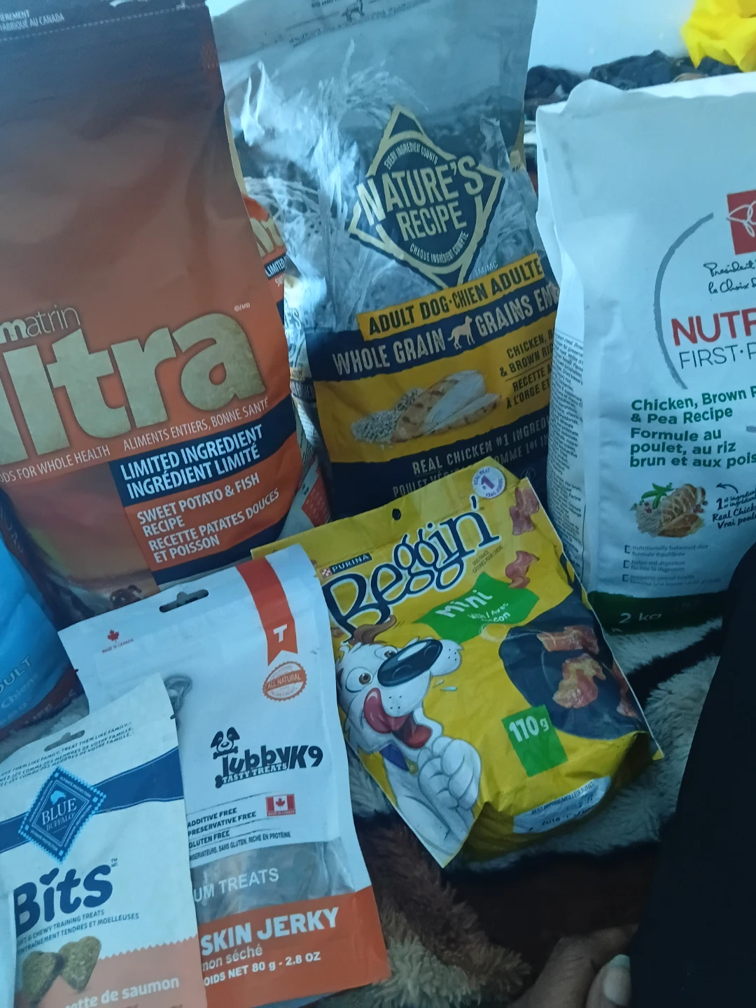 Pet food and treats - photo 3