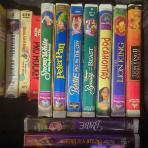 Disney VHS Collection: Lion King, Pocahontas, Peter Pan & More