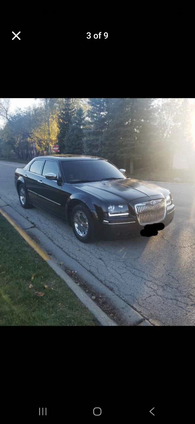 Black Chrysler 300 Sedan - photo 2