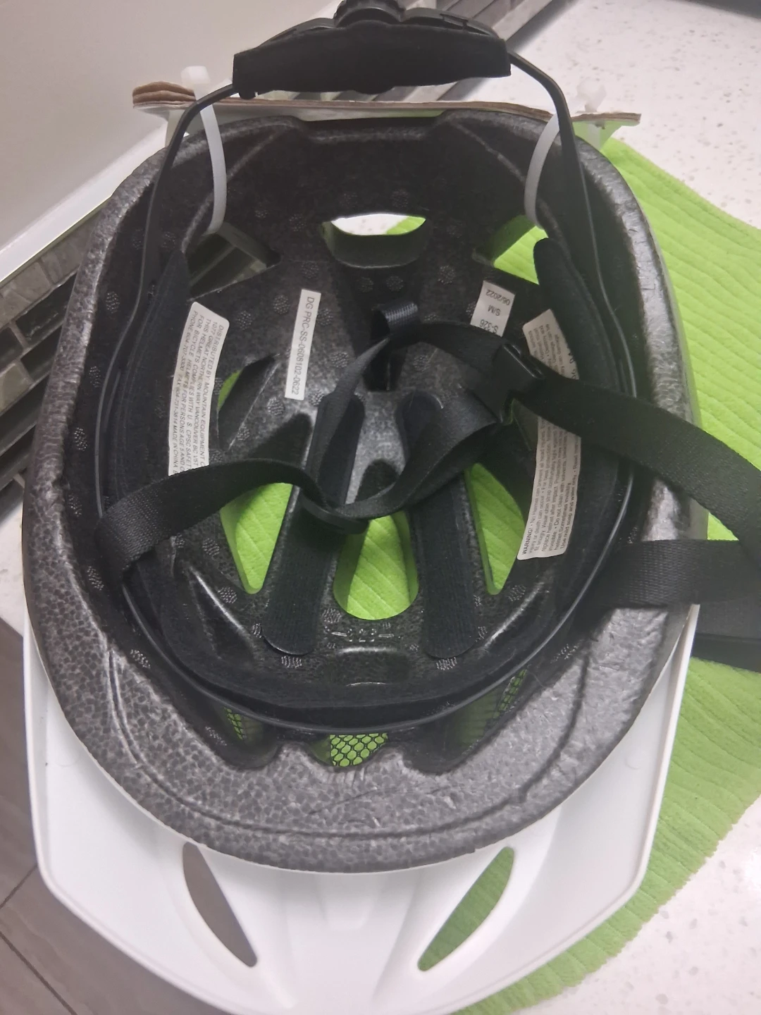 Mountain Equipment Company Midtown Cycling Helmet S/M - photo 4