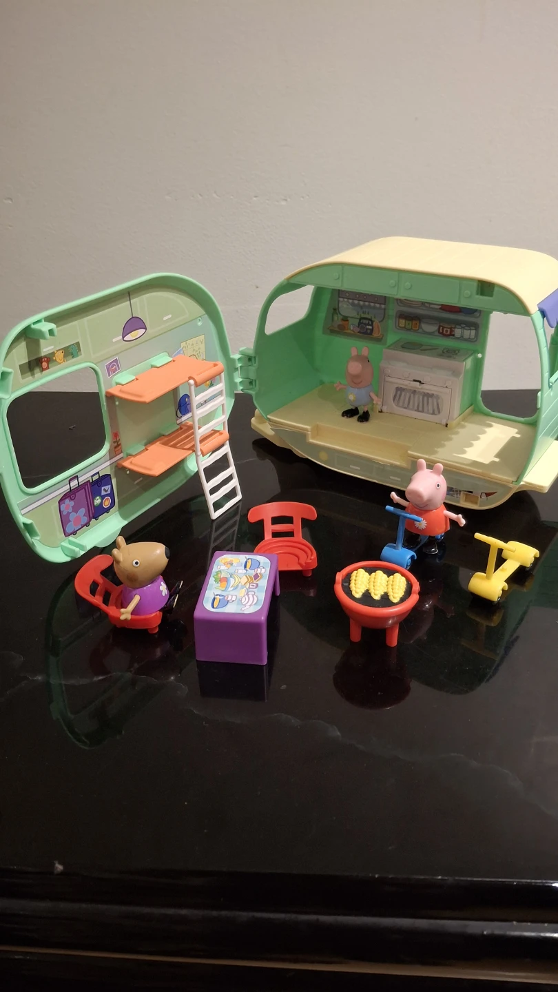 Peppa Pig Campervan Playset - photo 2