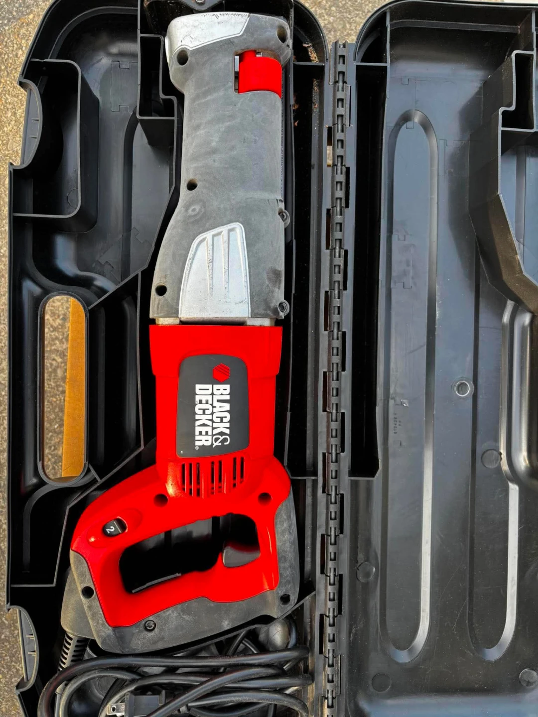Black & Decker Reciprocating Saw with Case - photo 2